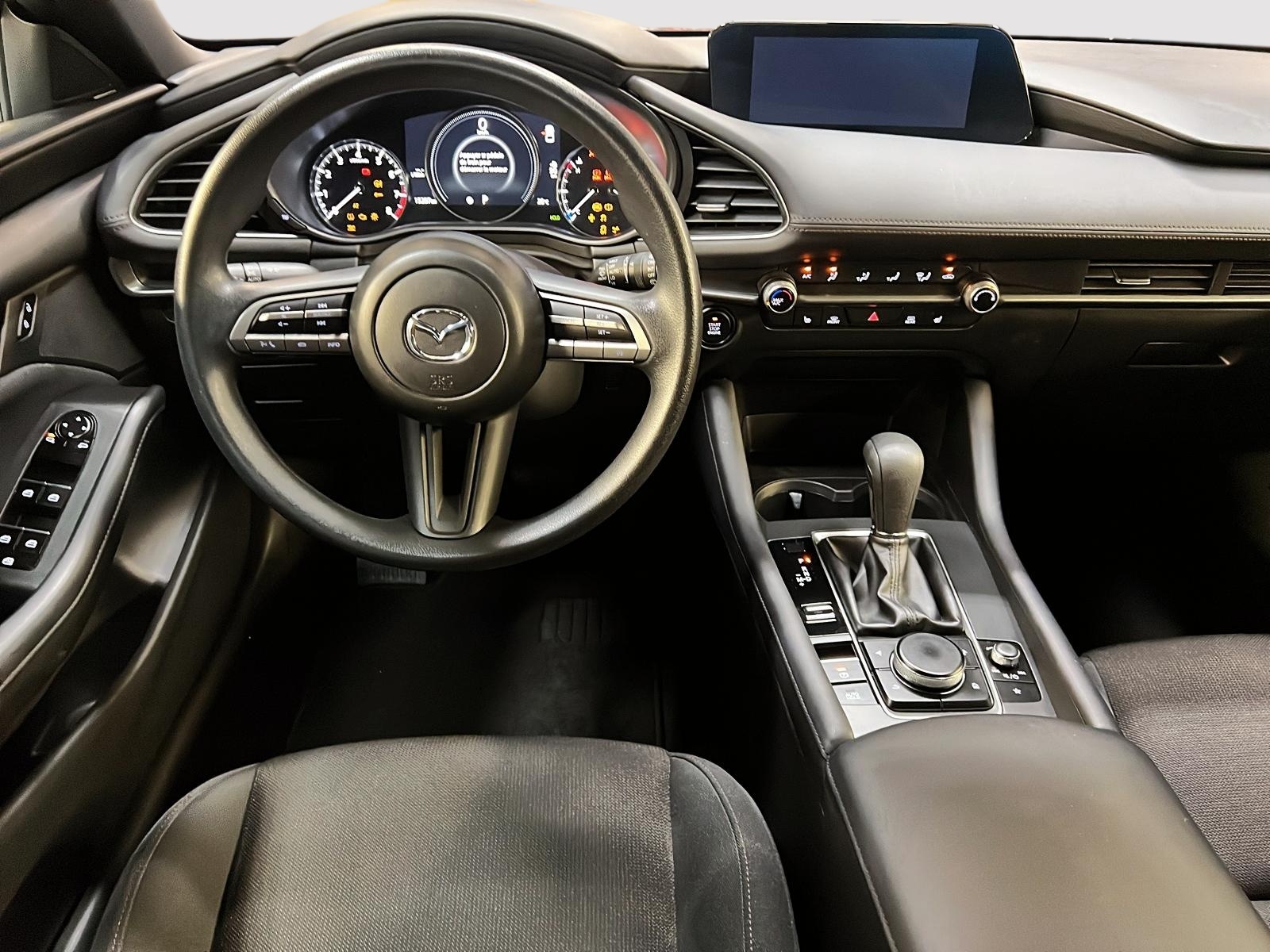 Mazda Mazda3 Sport GX 2023 - image #10