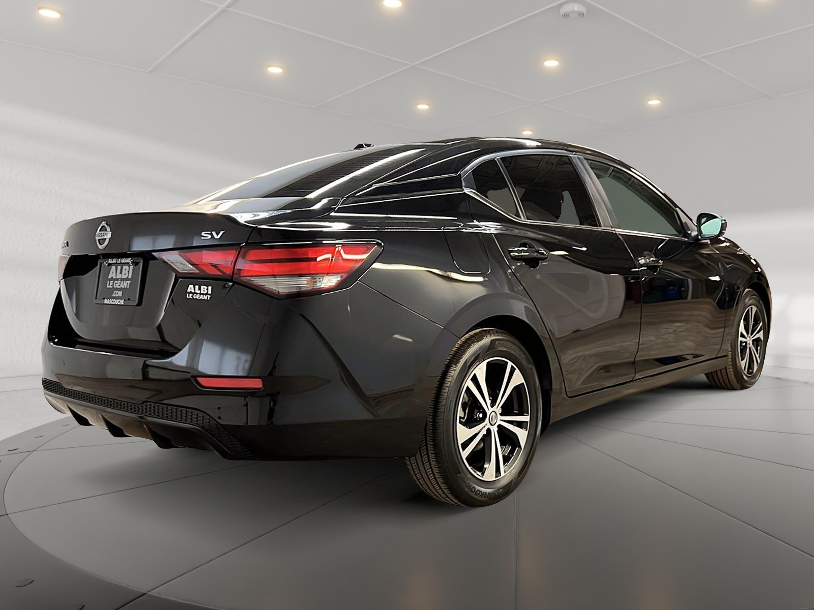 Nissan Sentra SV 2023 - image #4