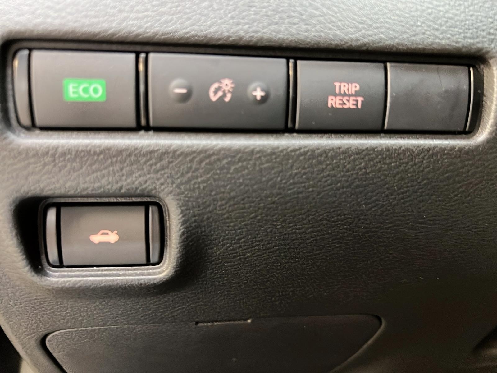 Nissan Sentra SV 2023 - image #20