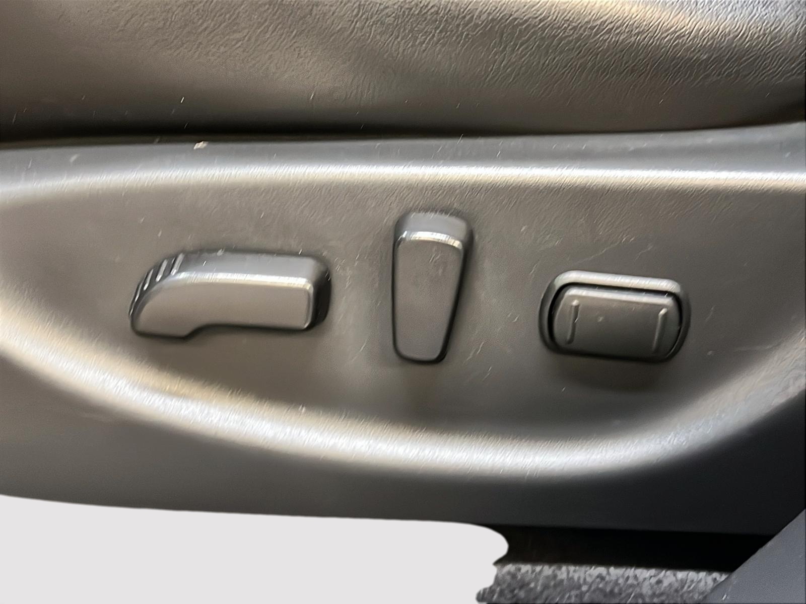 Nissan Leaf 2023 - Image #25