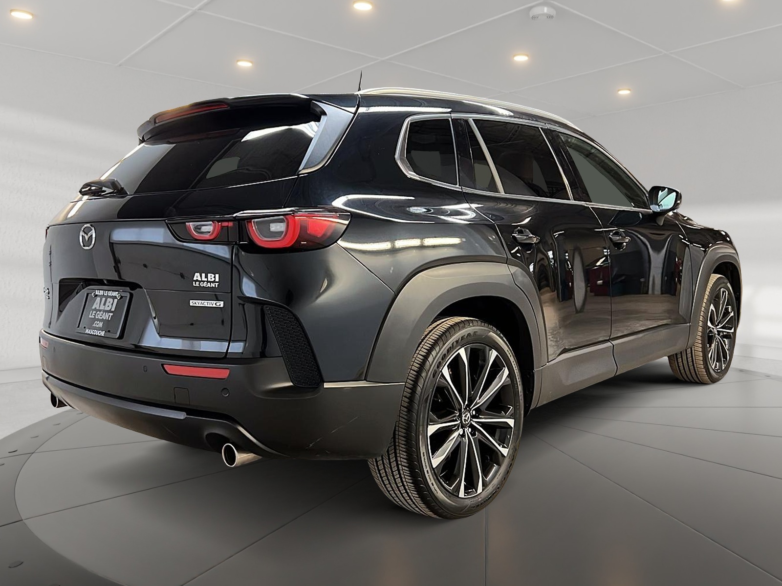 Mazda CX-50 GT CUIR TOIT PANO 4RM 2024 - image #4