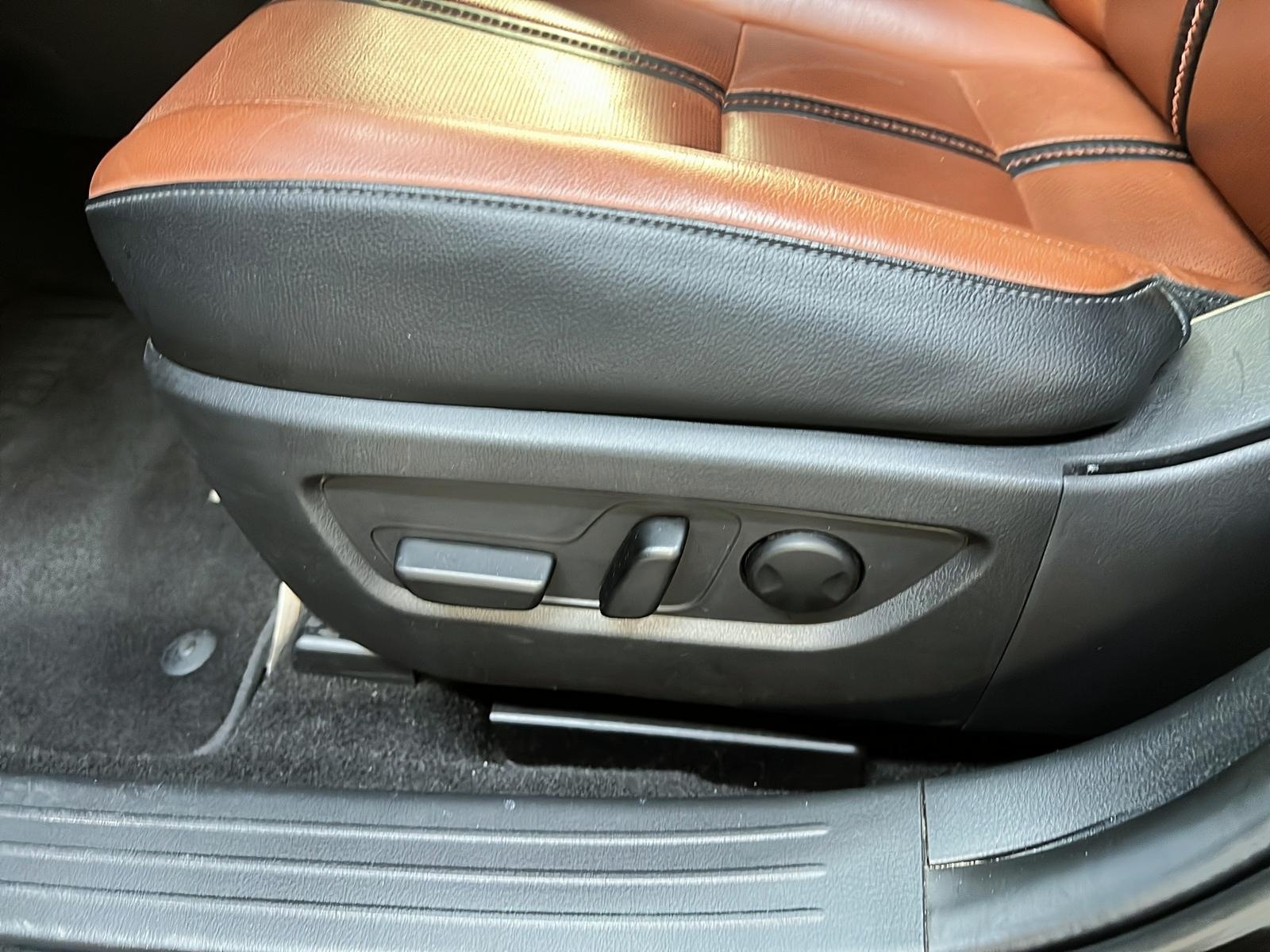 Mazda CX-50 GT CUIR TOIT PANO 4RM 2024 - image #28