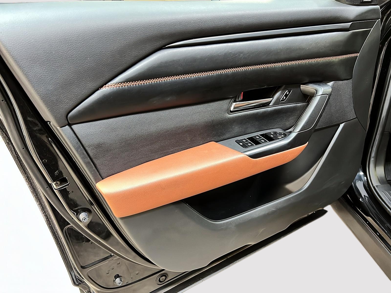 Mazda CX-50 GT CUIR TOIT PANO 4RM 2024 - image #27