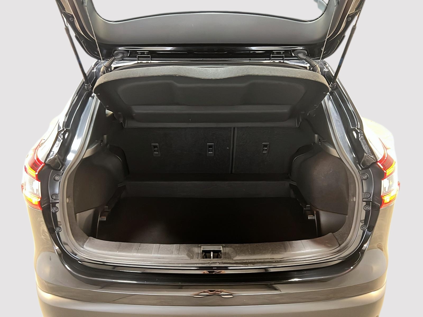 Nissan Qashqai S 4RM 2023 - image #12
