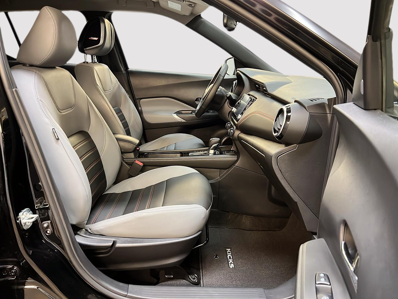 Nissan Kicks SR PREMIUM CUIR 2023 - image #8