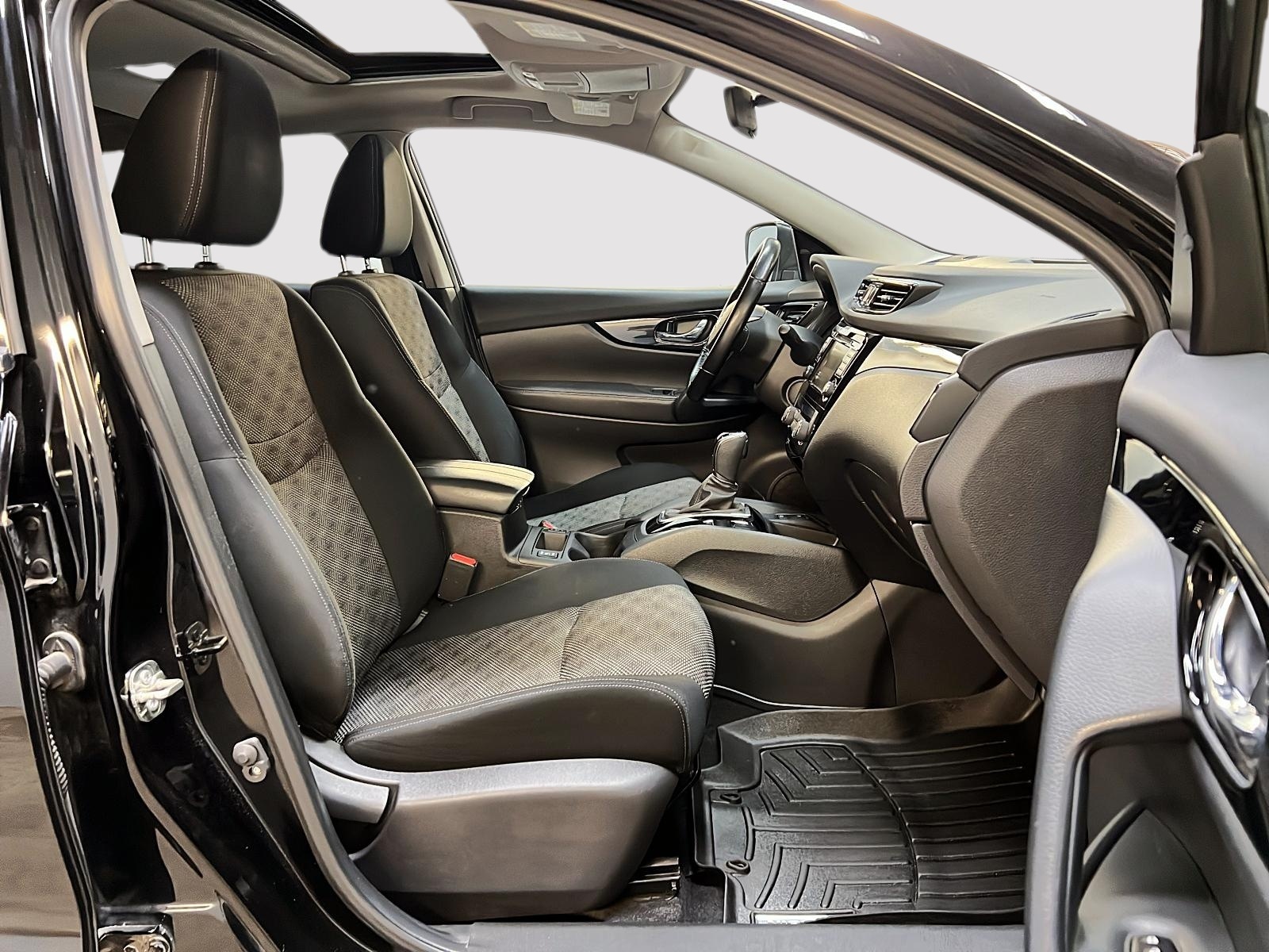 Nissan Qashqai 2021 - Image #8
