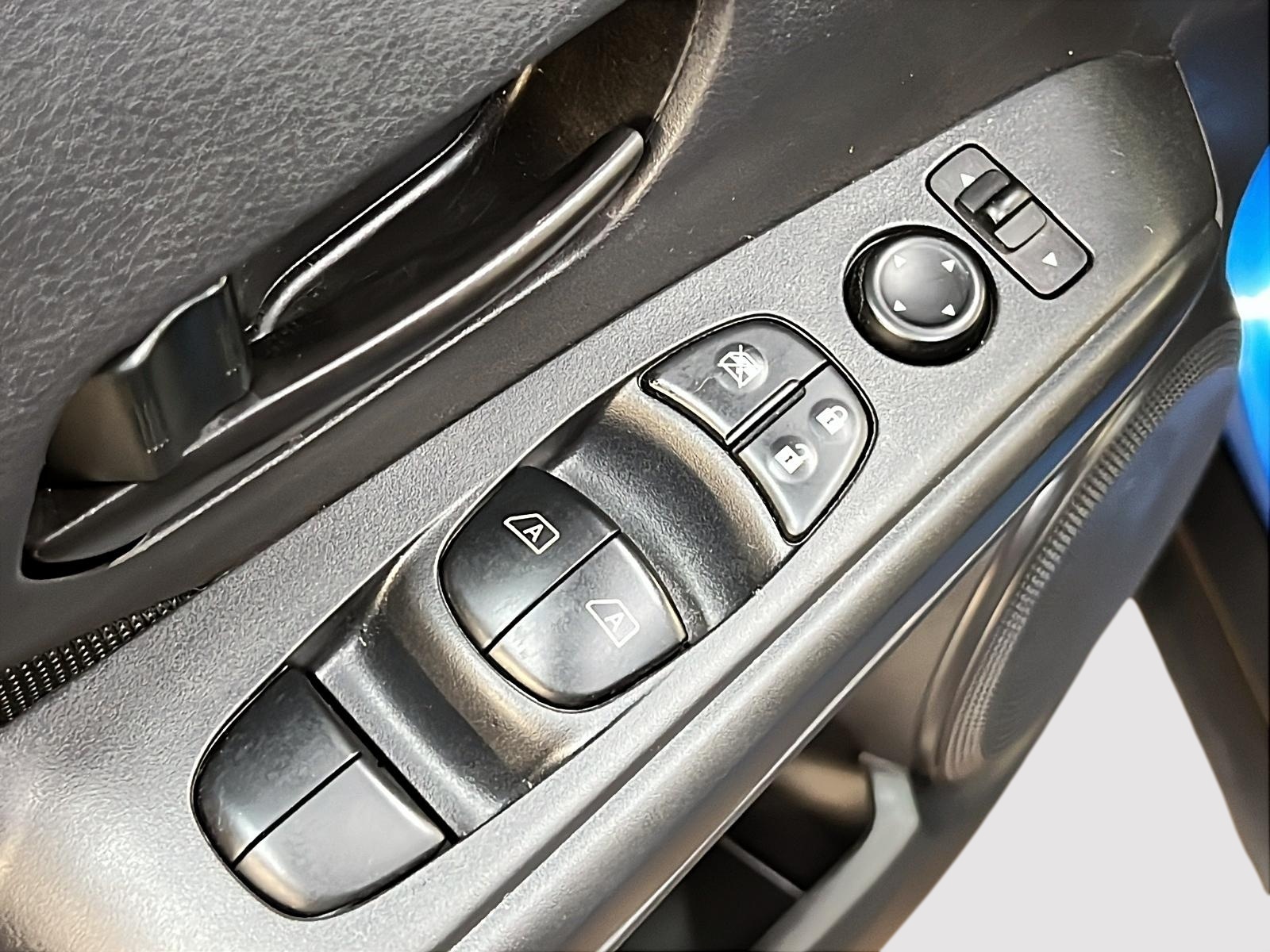Nissan Kicks S 2024 - image #21