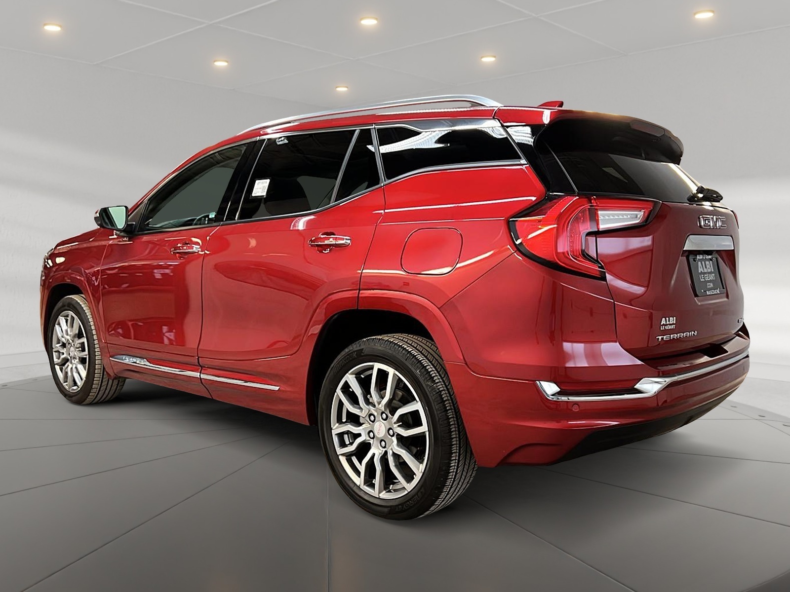 GMC Terrain DENALI CUIR TOIT PANO NAV 4RM 2024 - image #6