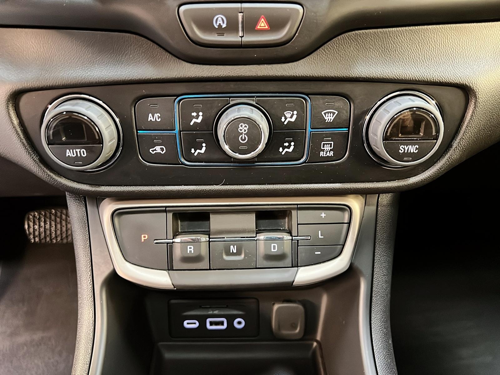 GMC Terrain 2024 - Image #17