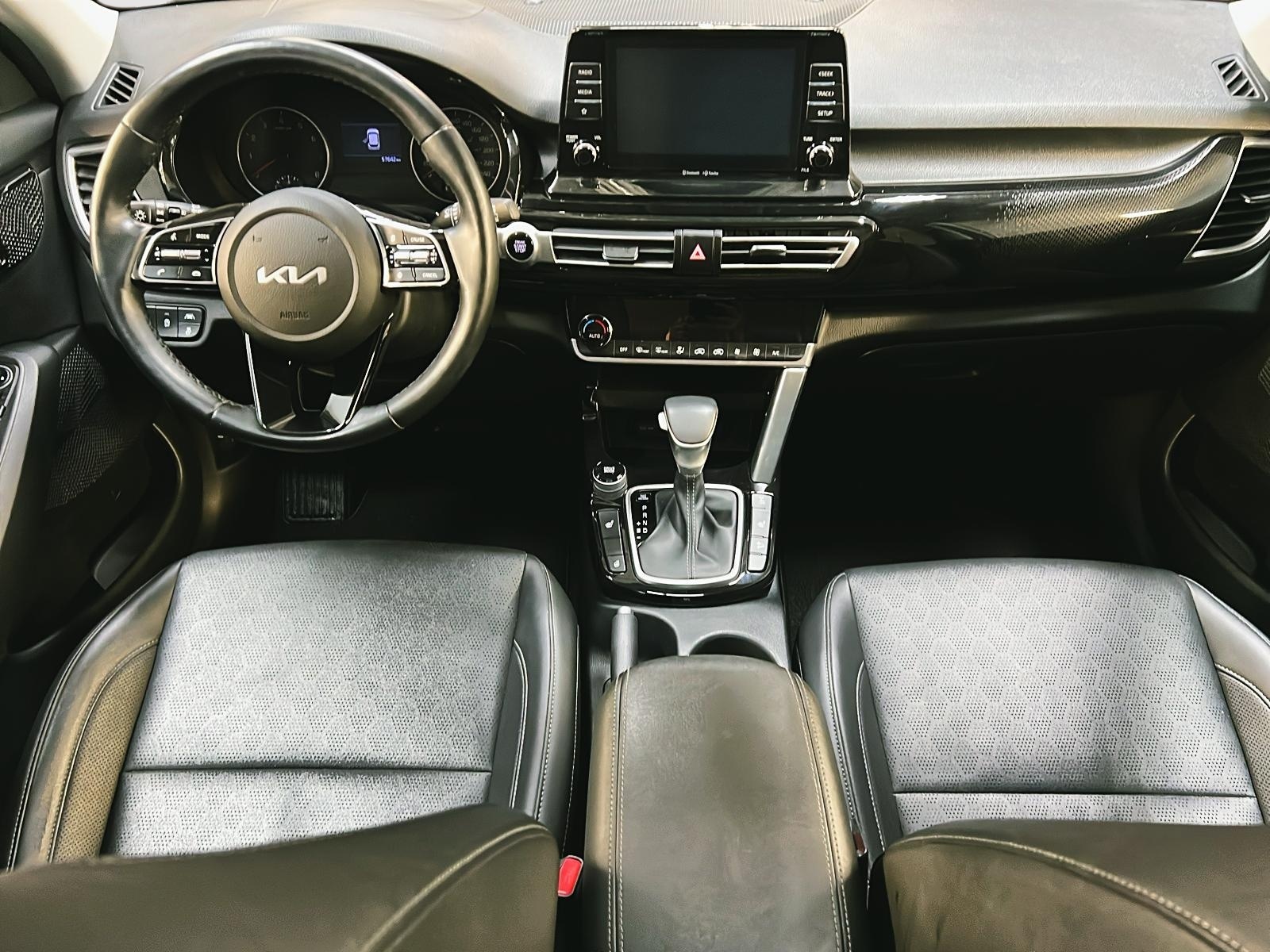 Kia SELTOS EX CUIR TOIT 4RM 2023 - image #11