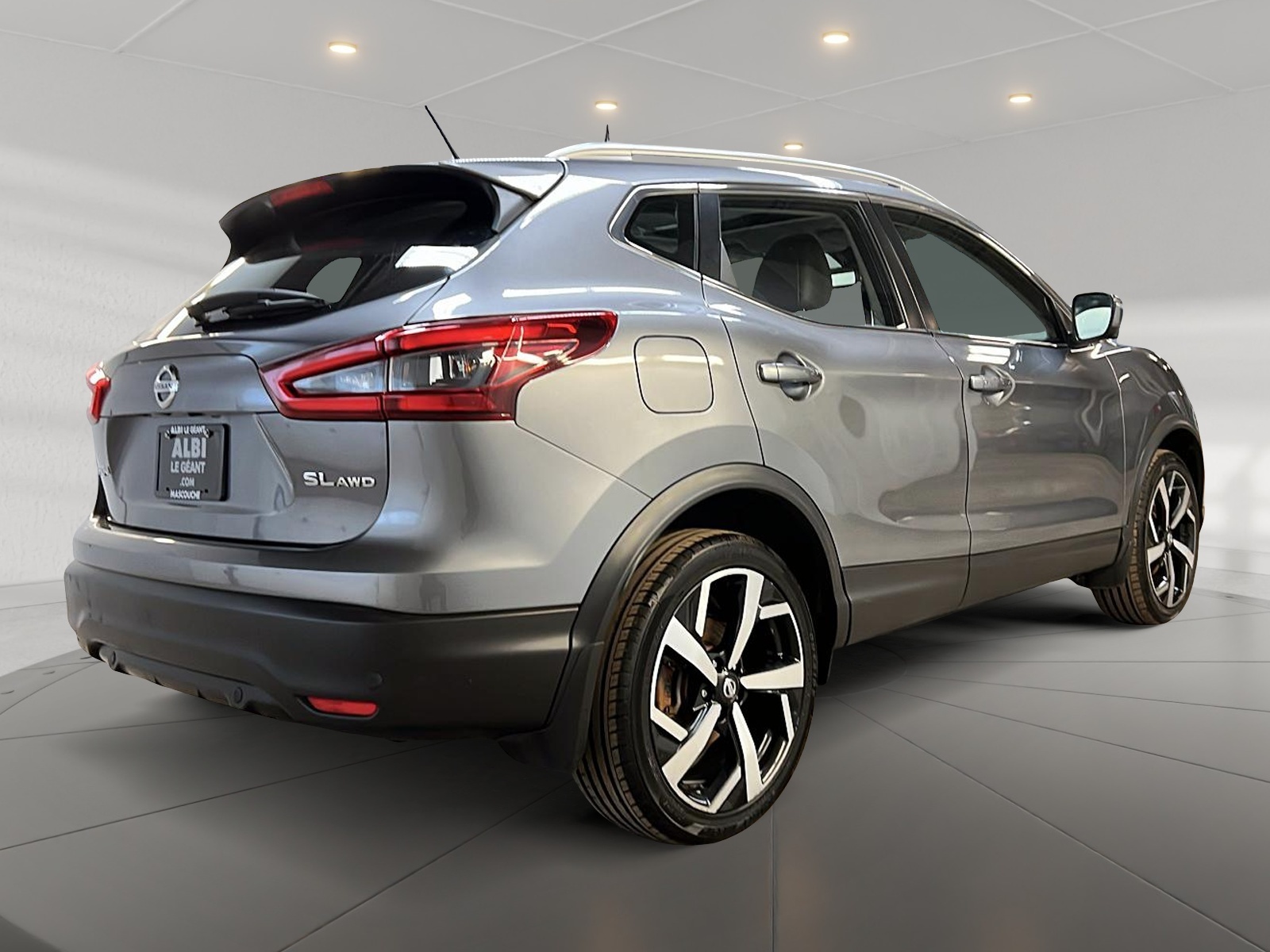 Nissan Qashqai SL PLATINUM CUIR TOIT NAV 4RM 2021 - image #4