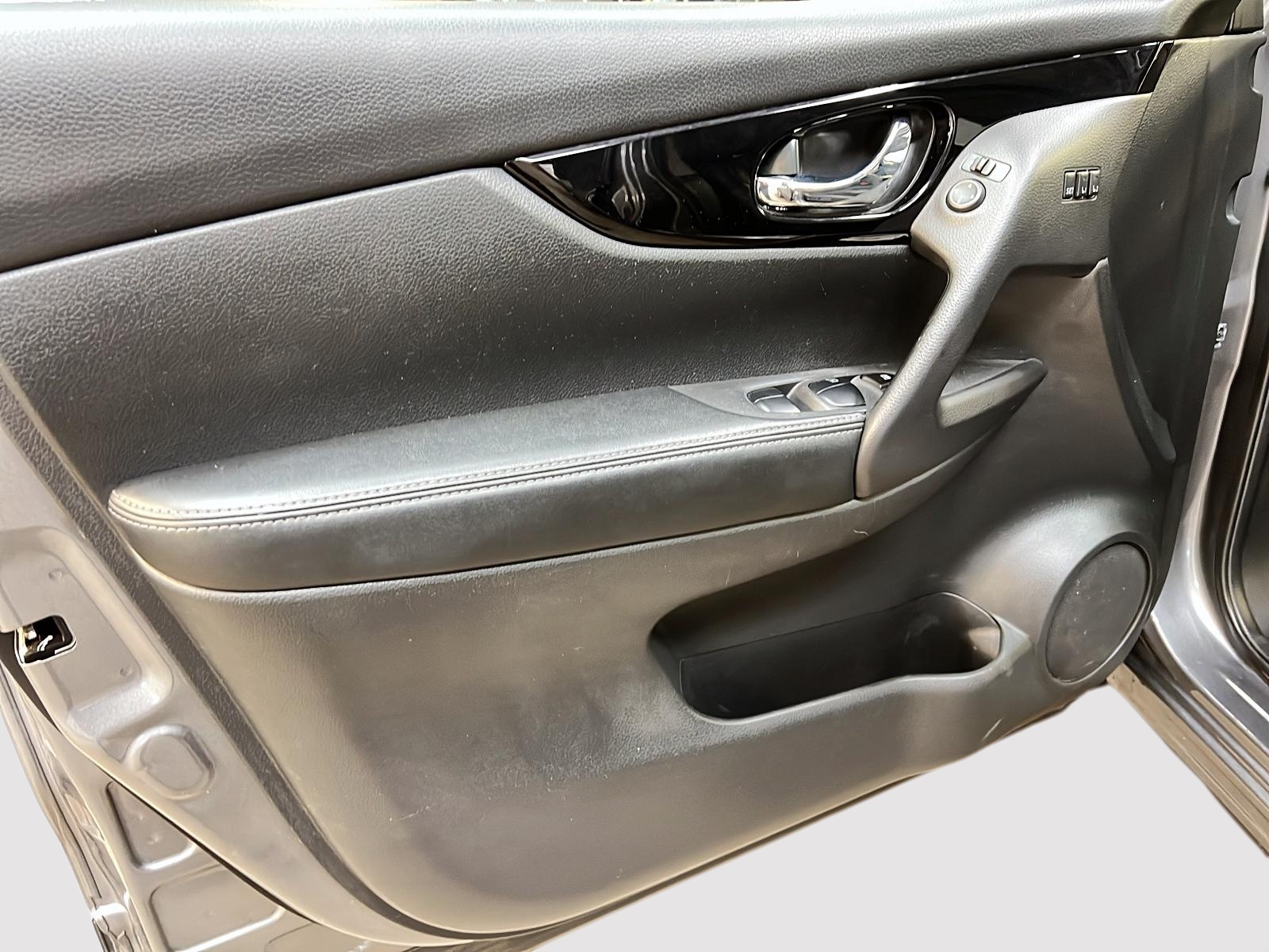 Nissan Qashqai 2021 - Image #25
