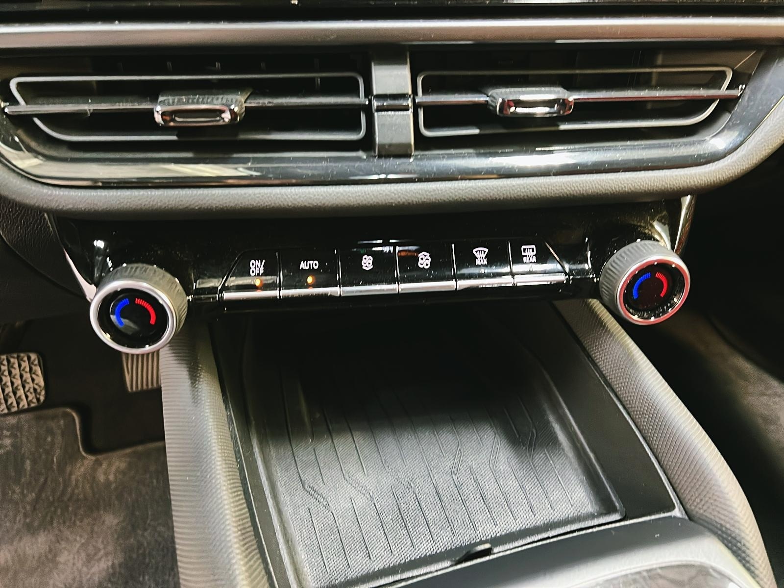 Chevrolet Equinox EV 3RS NAV 2024 - image #15