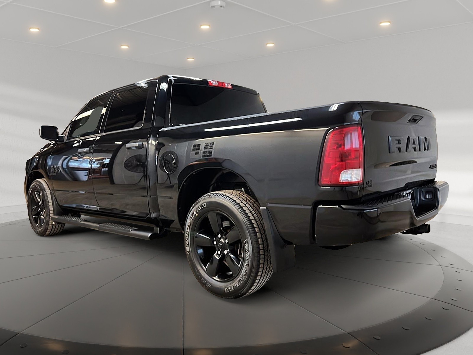 RAM 1500 Classic 2023 - Image #6