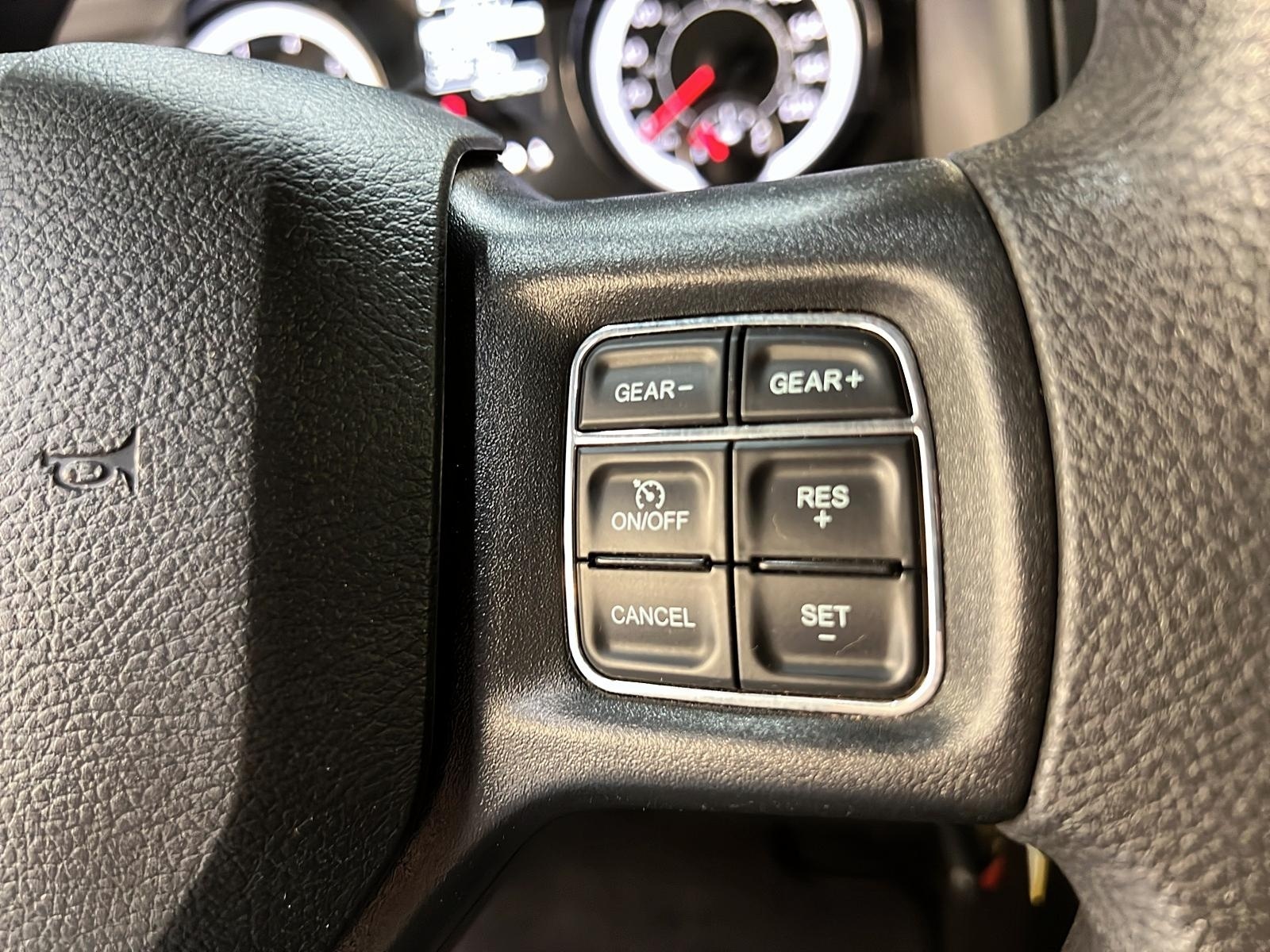 RAM 1500 Classic 2023 - Image #17