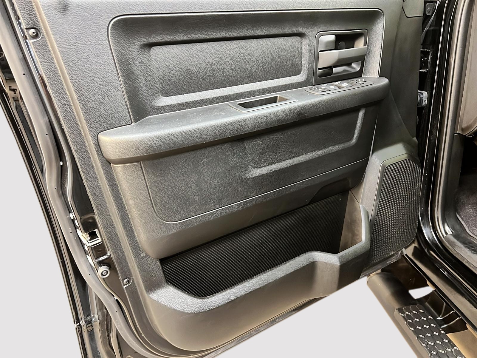RAM 1500 Classic 2023 - Image #21