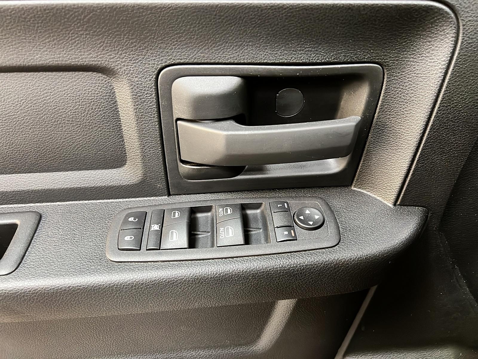 RAM 1500 Classic 2023 - Image #20