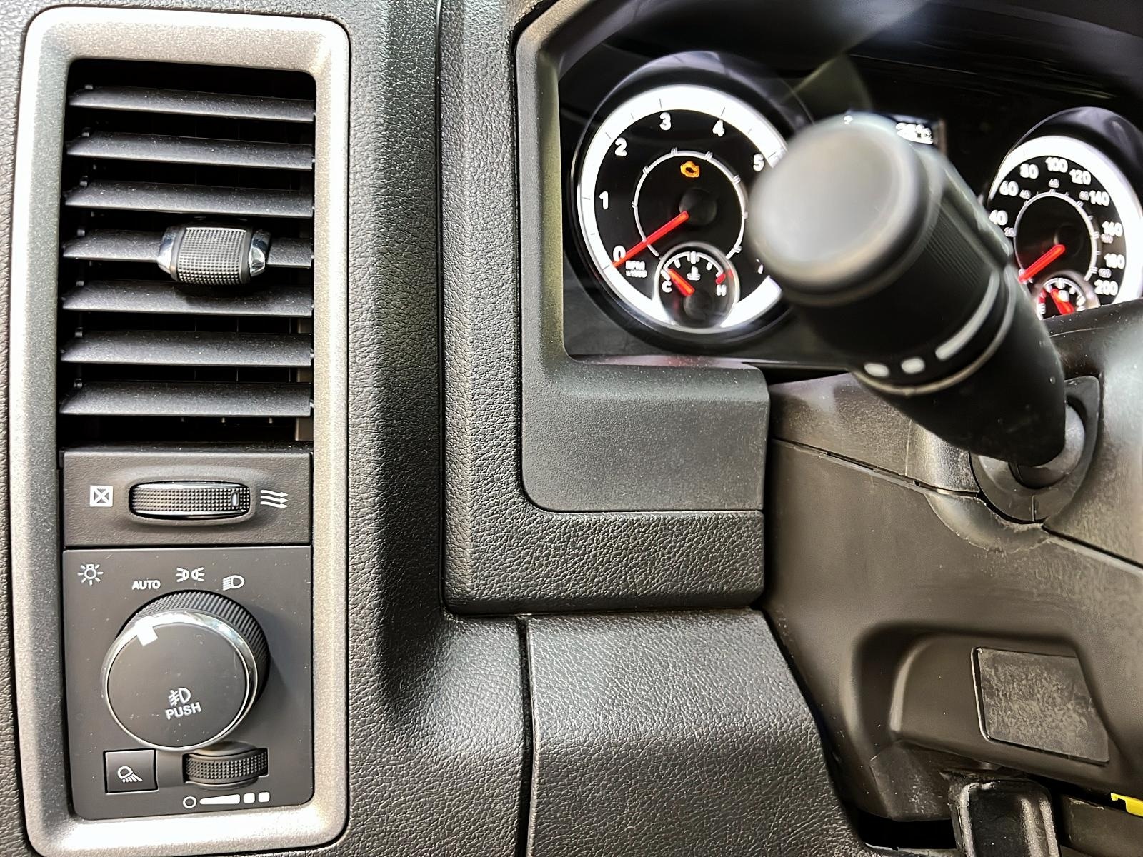 RAM 1500 Classic 2023 - Image #19