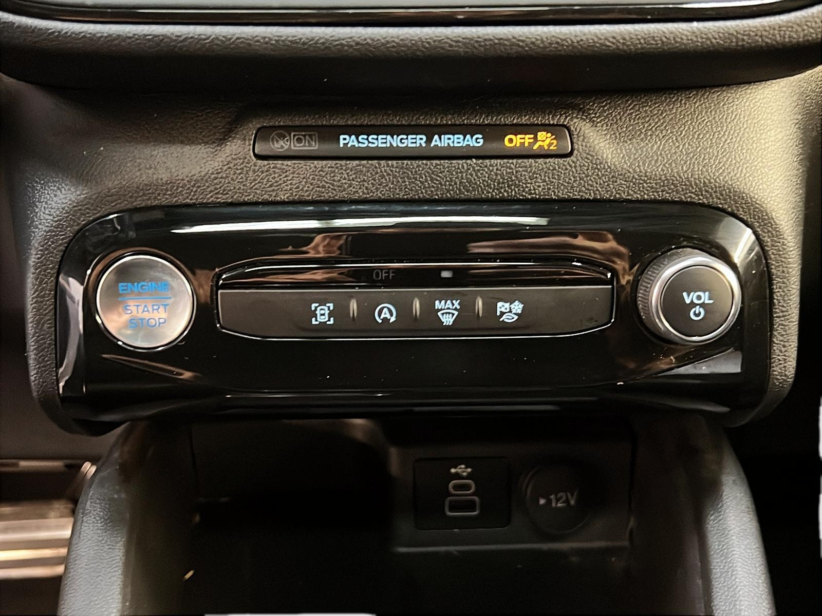 Ford Escape ST LINE TECH TOIT PANO NAV 4RM 2024 - image #16