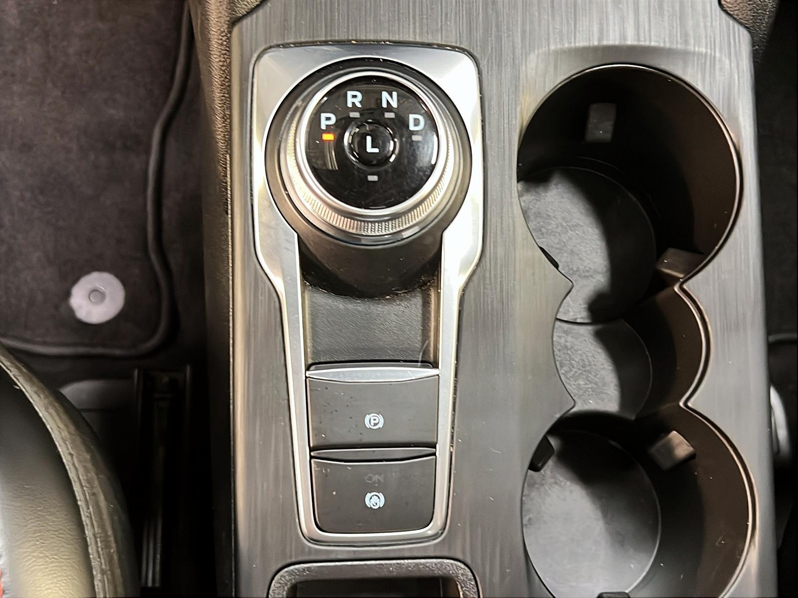 Ford Escape ST LINE TECH TOIT PANO NAV 4RM 2024 - image #15