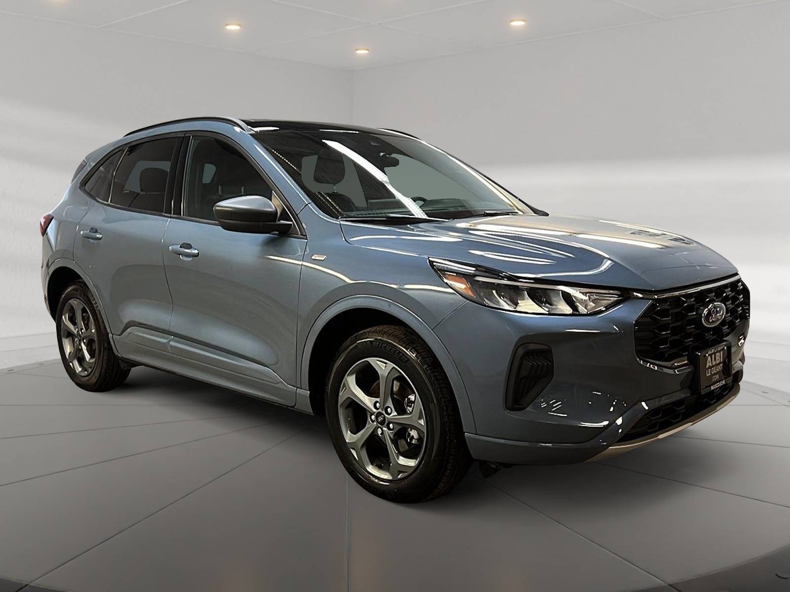 Ford Escape ST LINE TECH TOIT PANO NAV 4RM 2024 - image #3