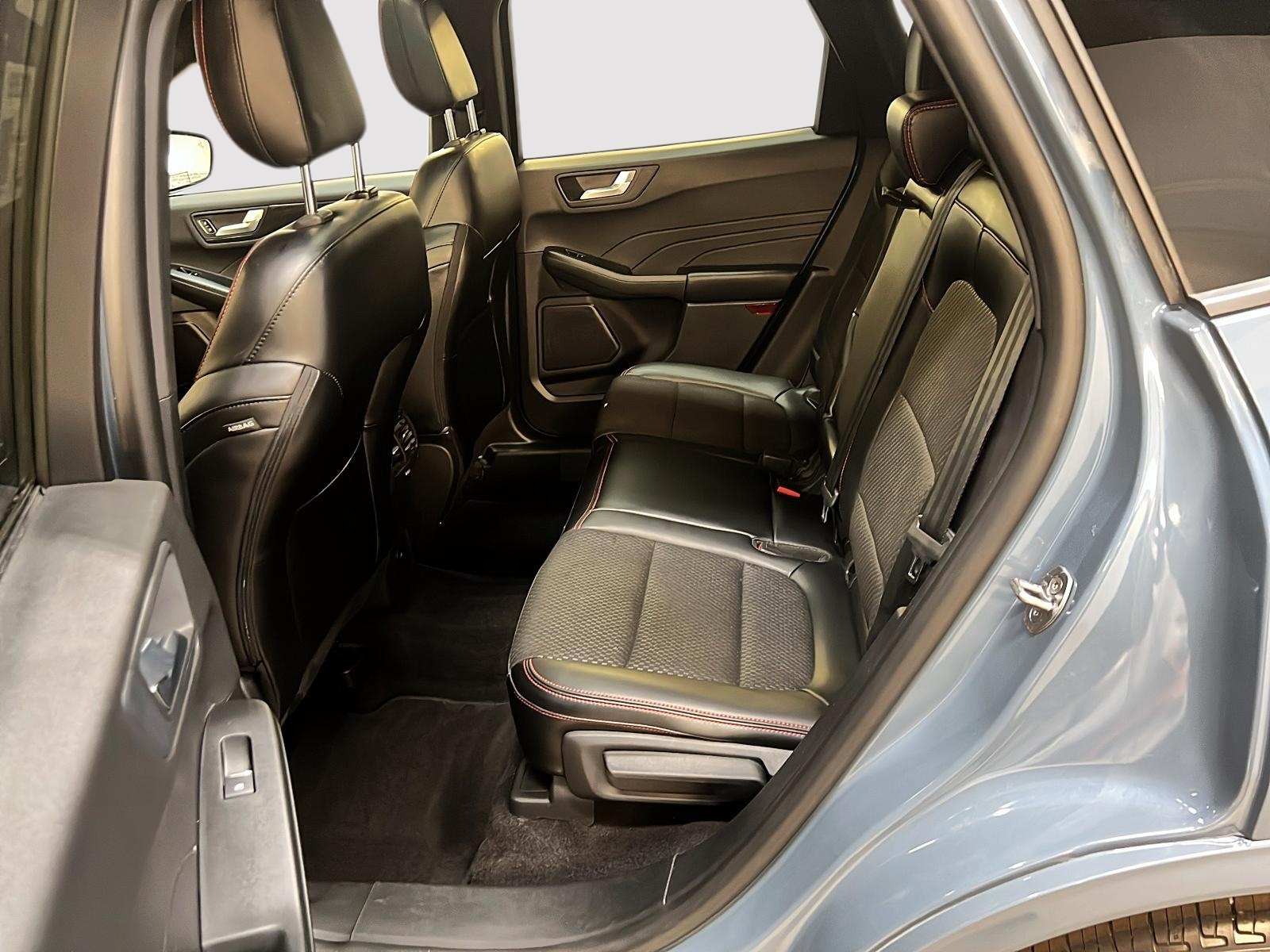 Ford Escape ST LINE TECH TOIT PANO NAV 4RM 2024 - image #10