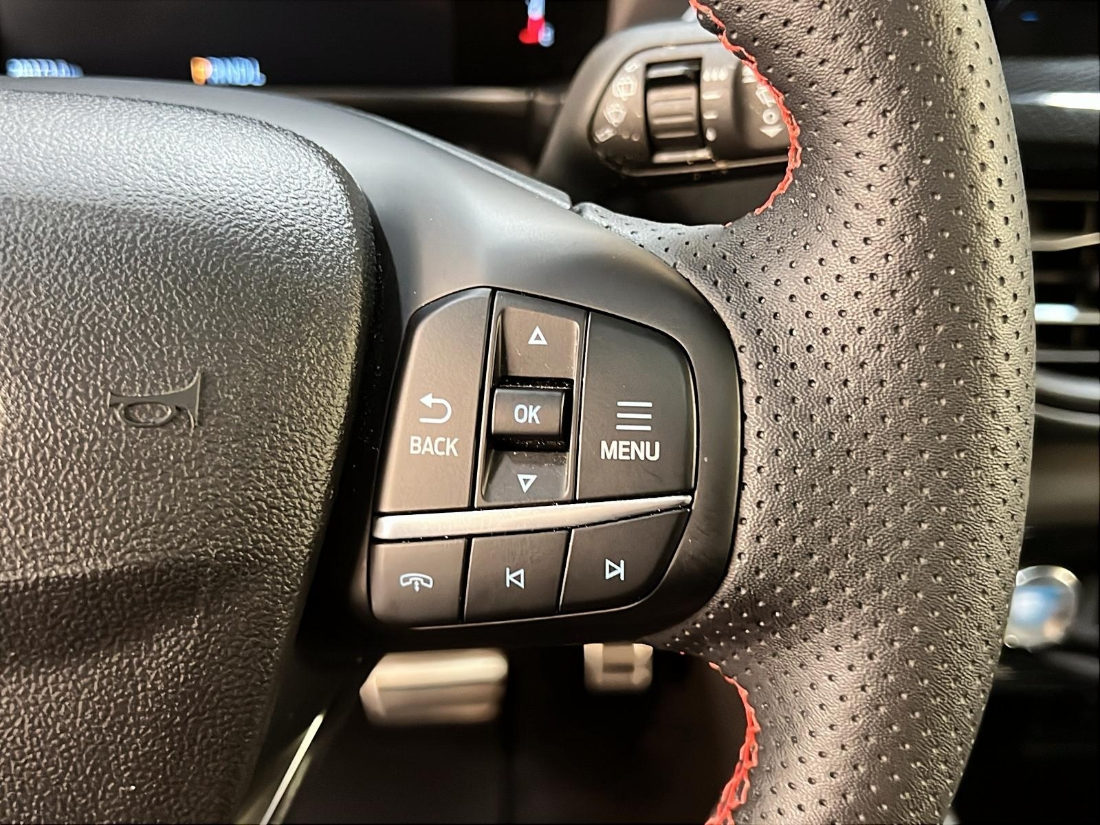 Ford Escape ST LINE TECH TOIT PANO NAV 4RM 2024 - image #21