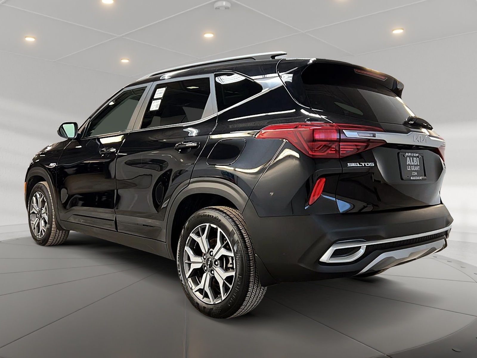 Kia SELTOS EX PREMIUM CUIR TOIT NAV 4RM 2023 - image #6