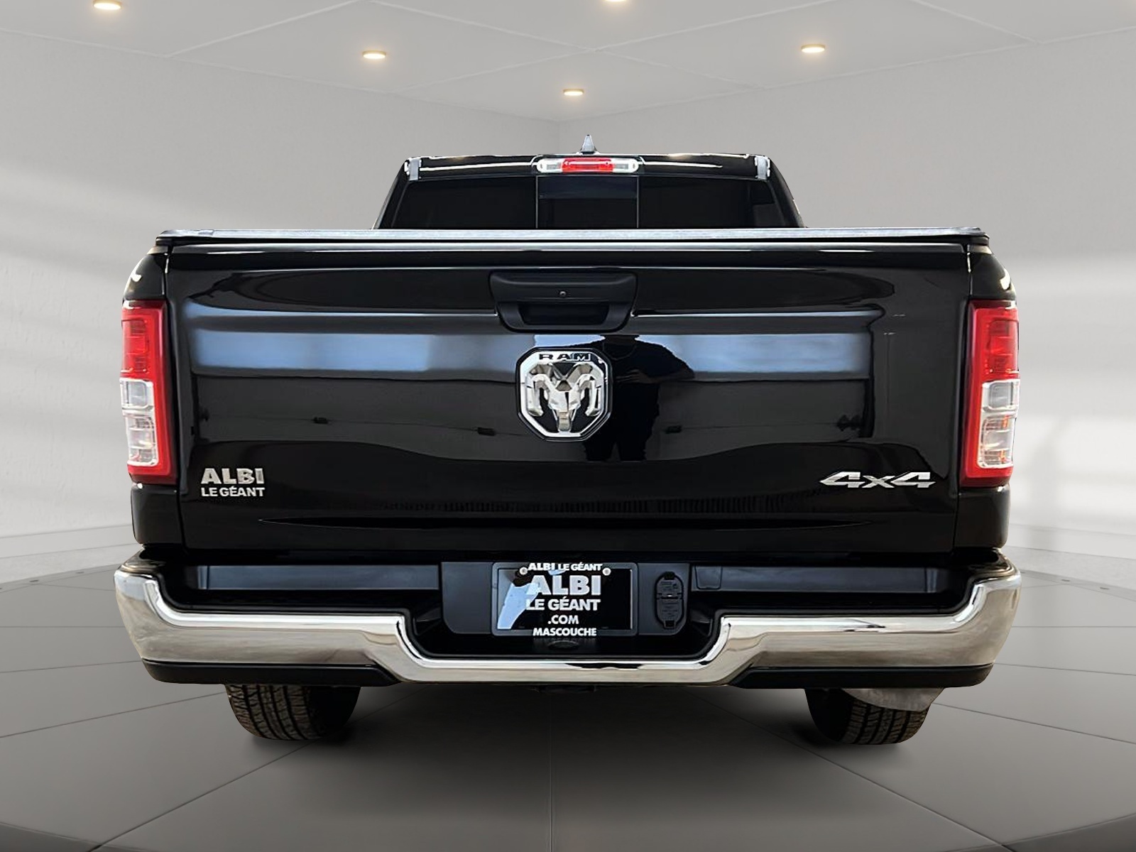 RAM 1500 SXT 5.7 HEMI eTORQUE CREW CAB 4X4 2024 - image #5