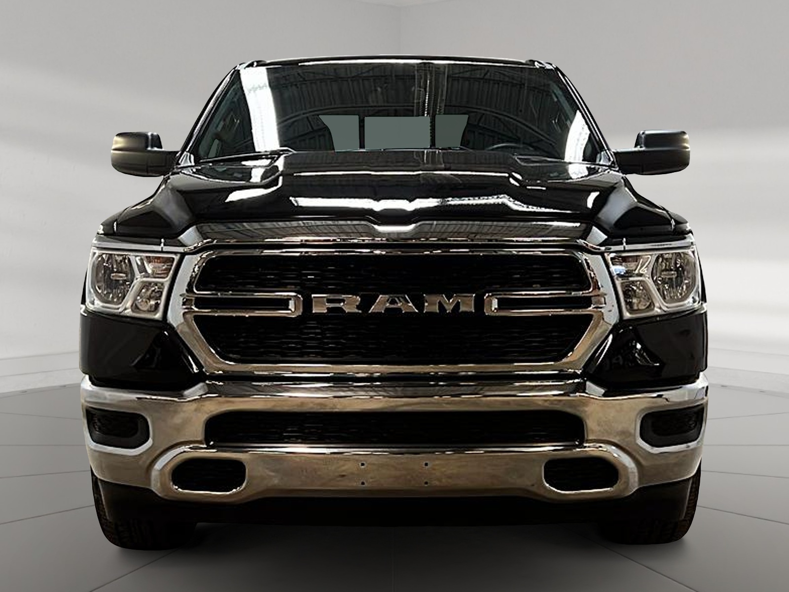 RAM 1500 SXT 5.7 HEMI eTORQUE CREW CAB 4X4 2024 - image #2