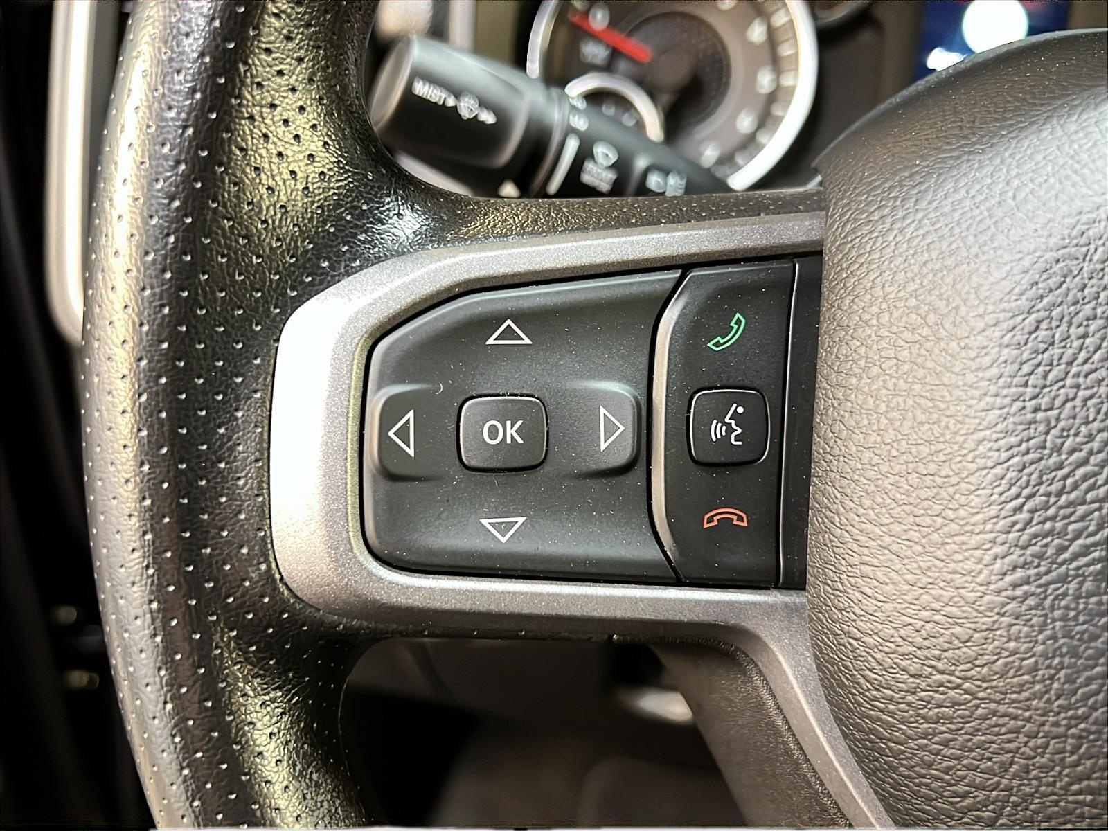 RAM 1500 SXT 5.7 HEMI eTORQUE CREW CAB 4X4 2024 - image #18