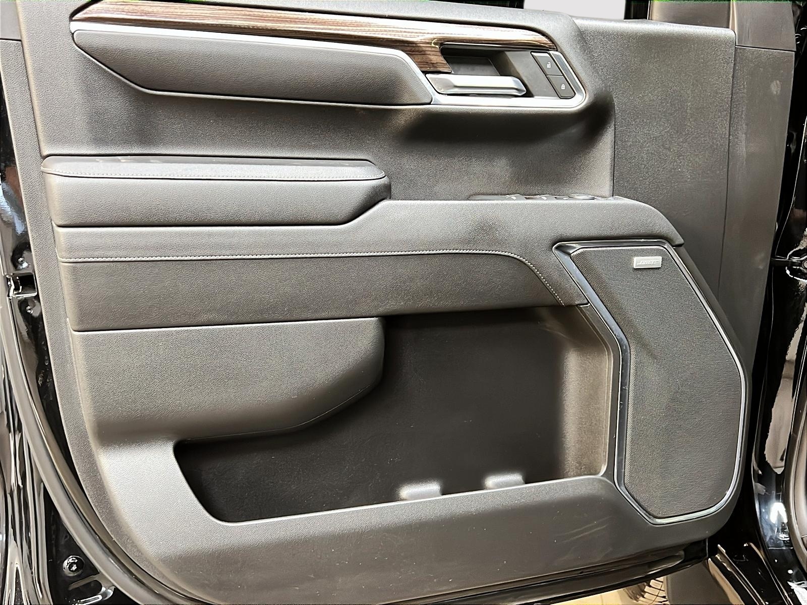 Chevrolet Silverado 1500 RST CREW CAB CUIR TOIT 4X4 2023 - image #25