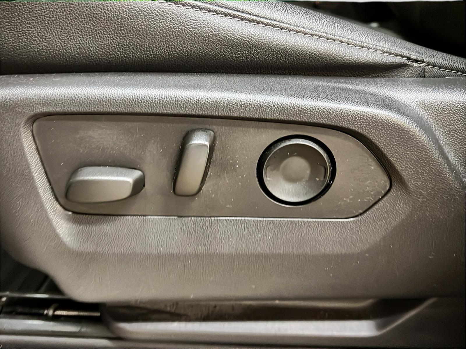 Chevrolet Silverado 1500 2023 - Image #26
