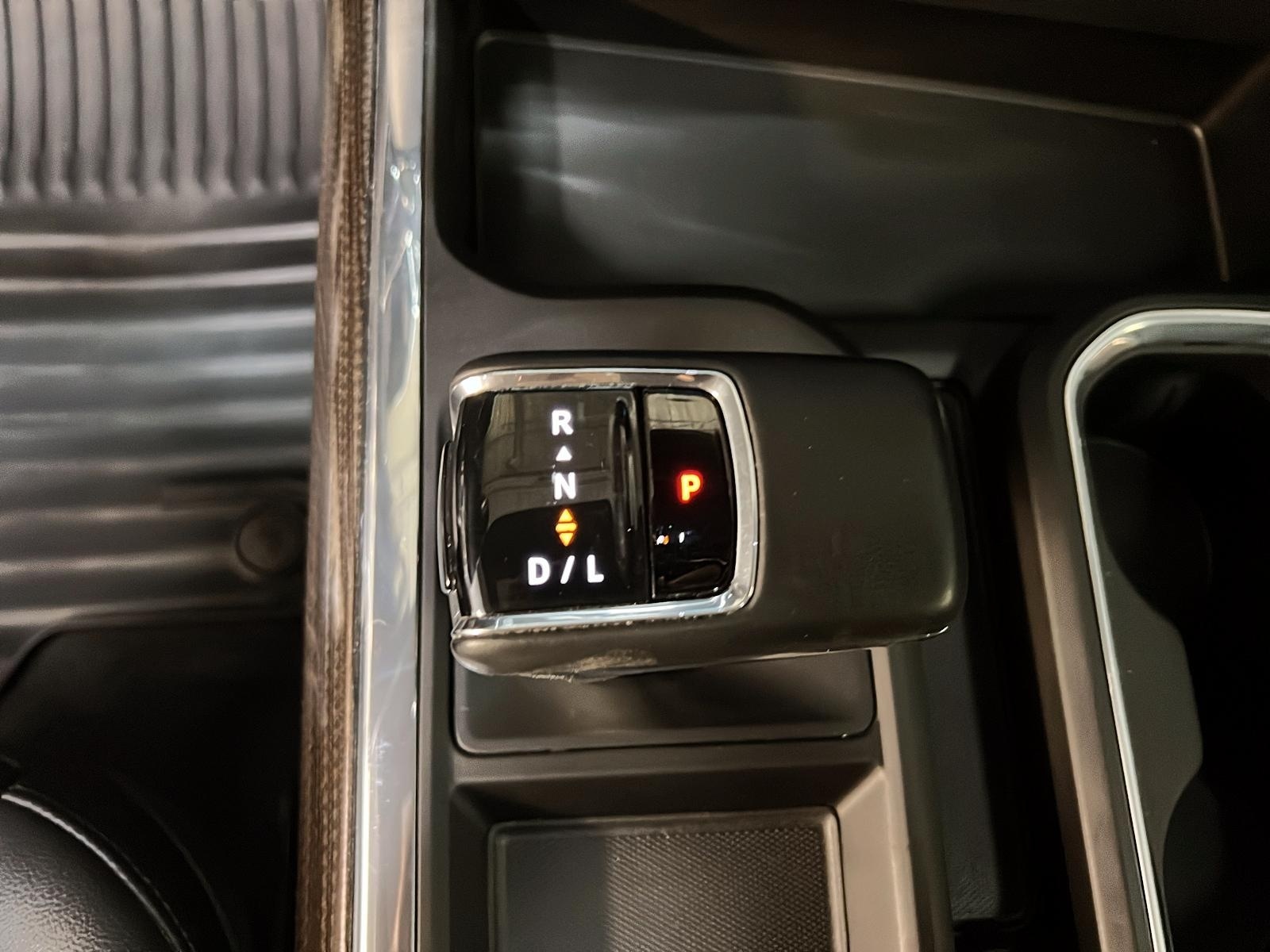 Chevrolet Silverado 1500 RST CREW CAB CUIR TOIT 4X4 2023 - image #14