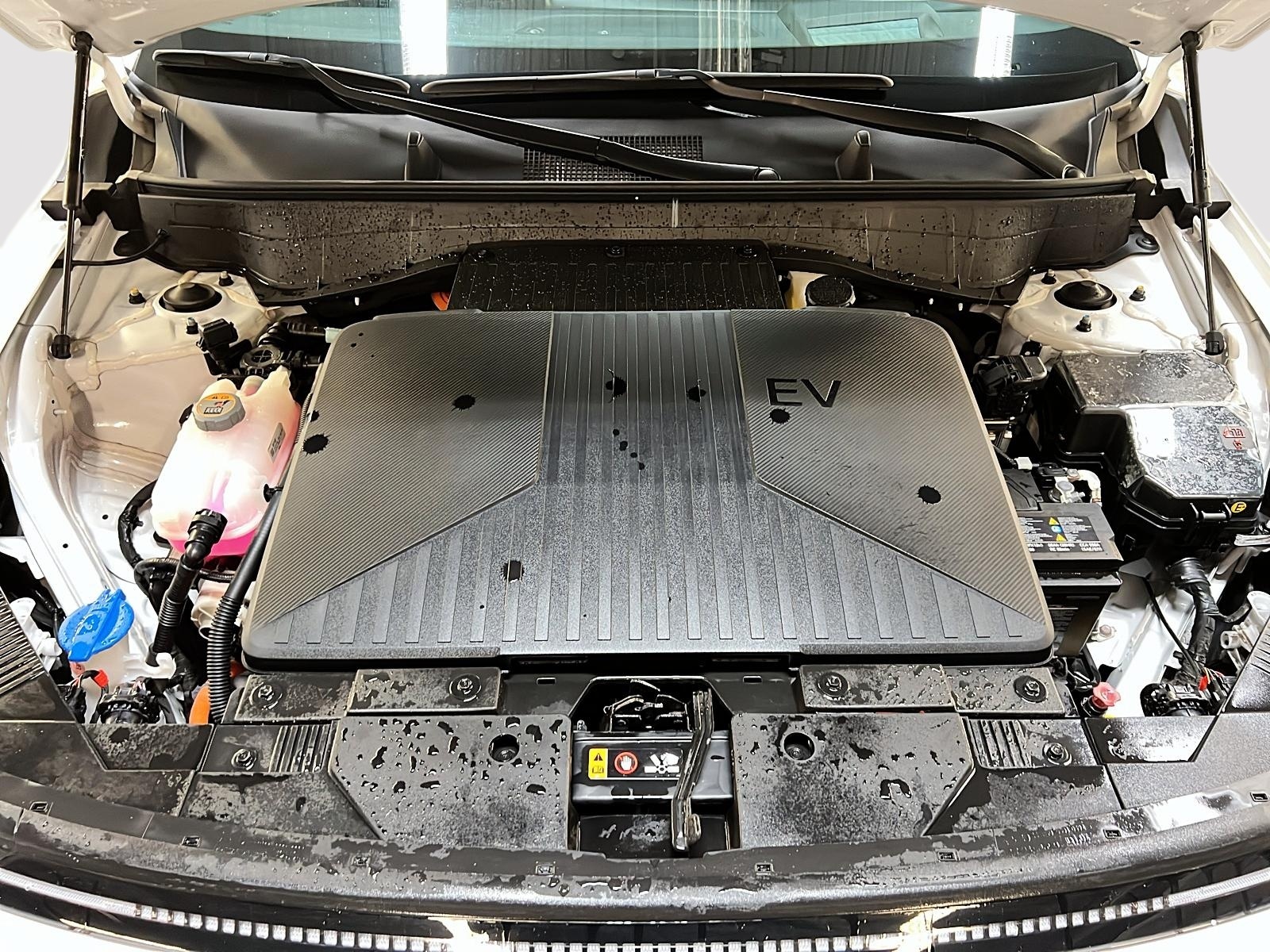 Hyundai Kona EV 2024 - Image #12