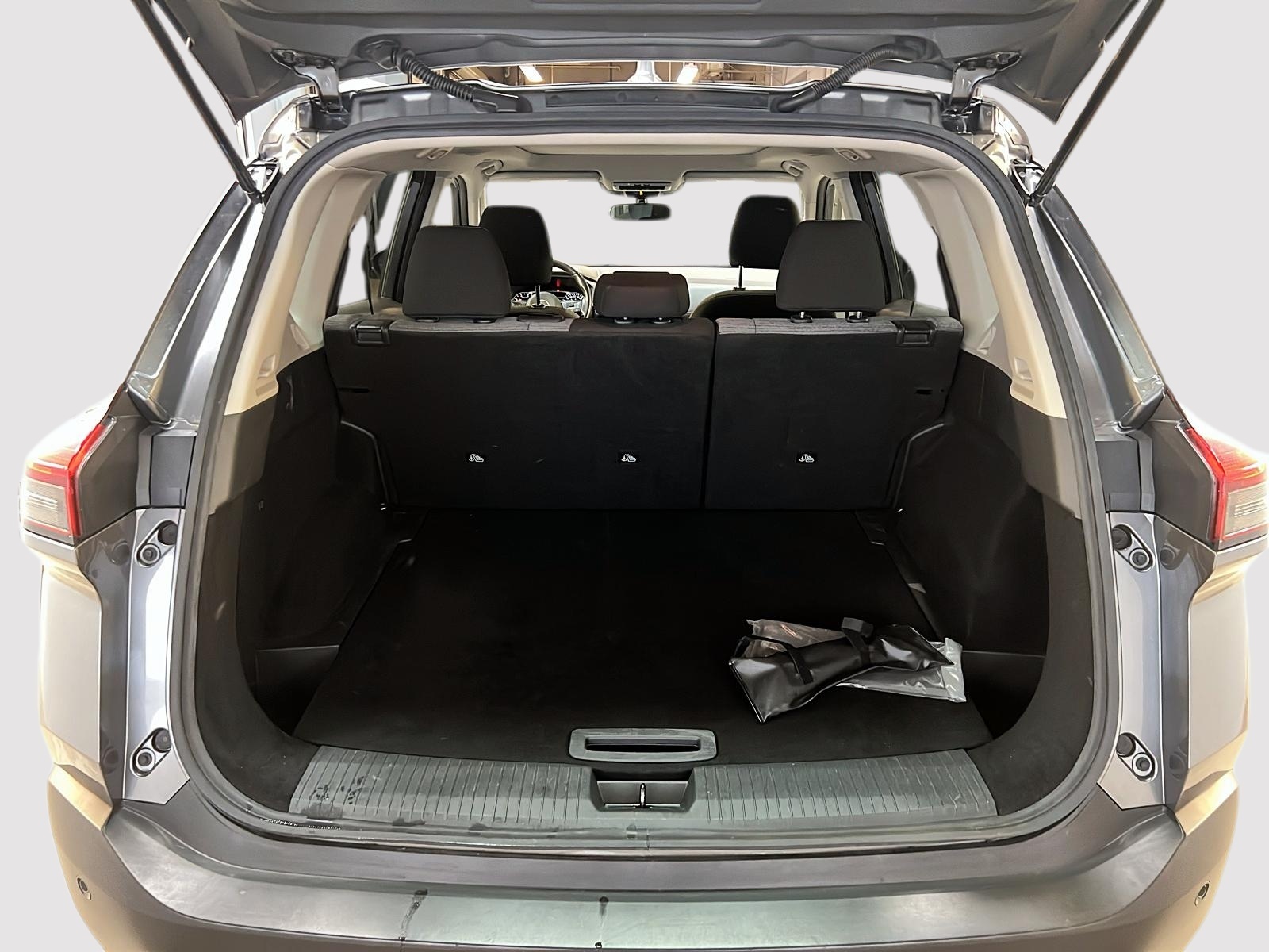 Nissan Rogue 2022 - Image #12