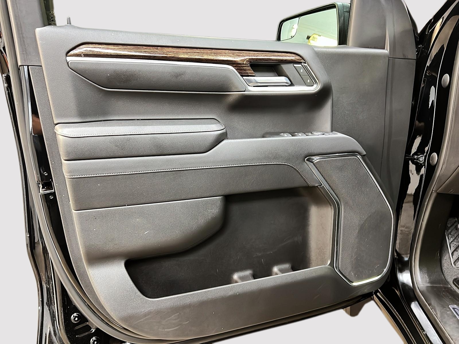 GMC Sierra 1500 ELEVATION  CREW CAB NAV 4X4 2023 - image #20