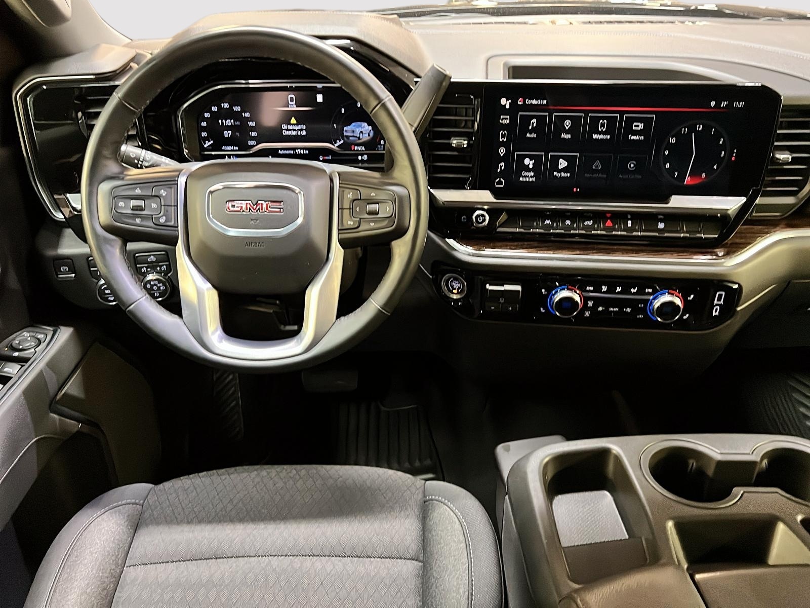 GMC Sierra 1500 ELEVATION  CREW CAB NAV 4X4 2023 - image #10