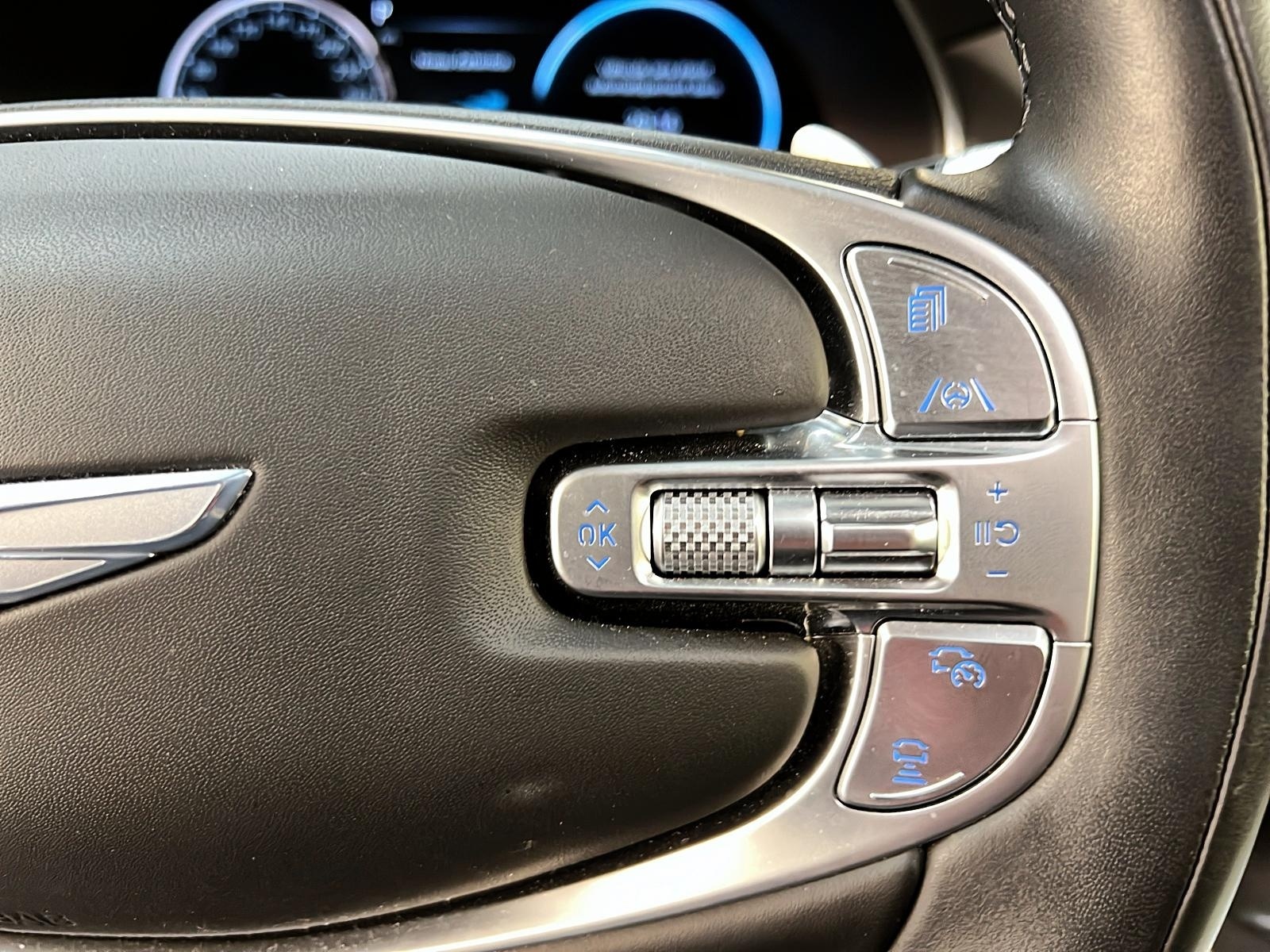 Genesis GV80 PRESTIGE 3.5T CUIR TOIT PANO NAV 4RM 2022 - image #23