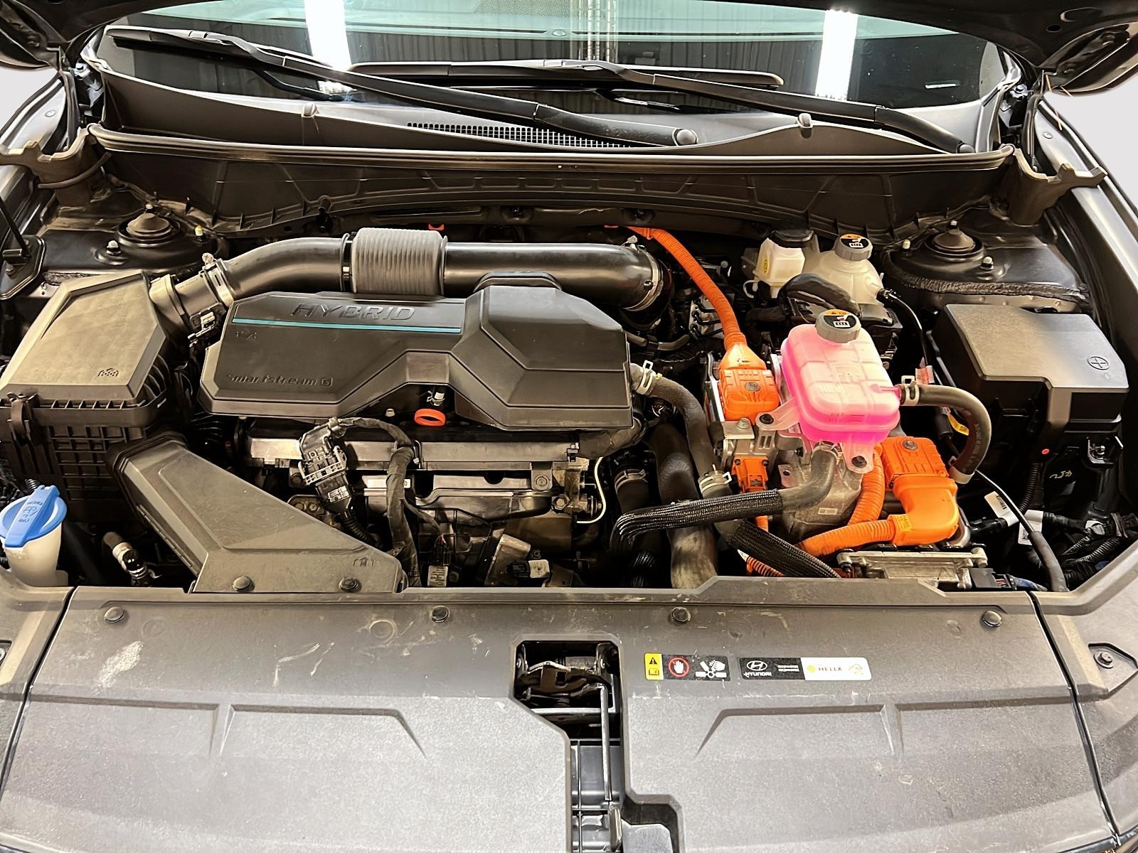 Hyundai Tucson LUXURY HYBRID CUIR TOIT PANO NAV 4RM 2023 - image #12