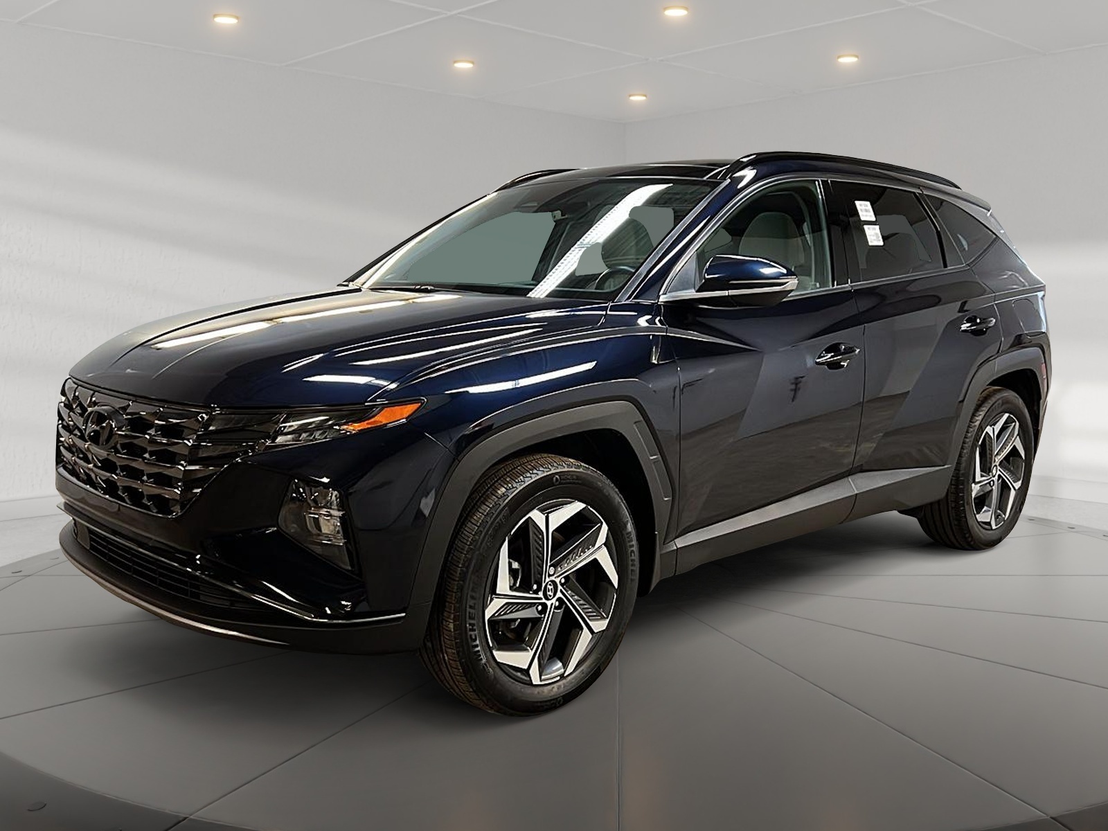 Hyundai Tucson LUXURY HYBRID CUIR TOIT PANO NAV 4RM 2023 - image #1