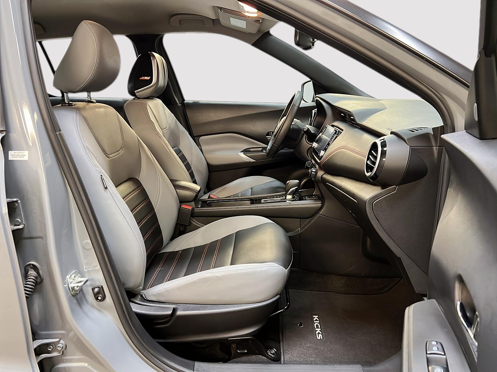 Nissan Kicks SR PREMIUM CUIR 2023 - image #8