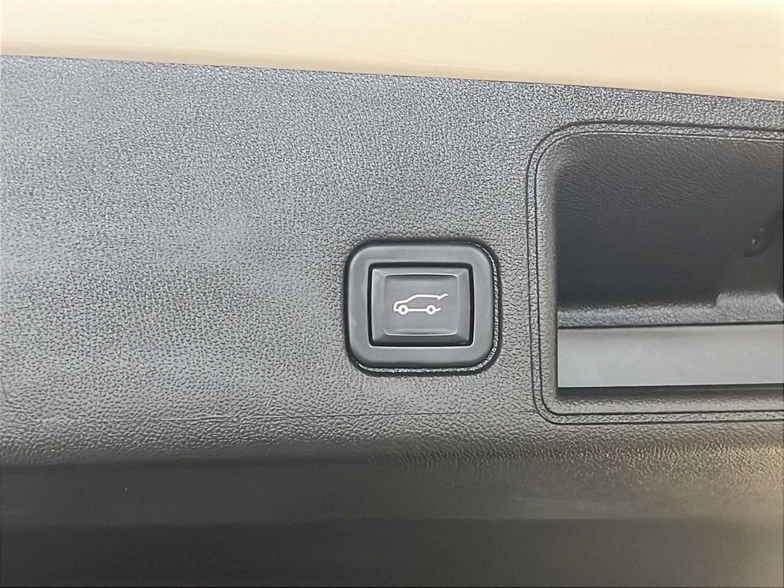 GMC Terrain 2022 - Image #14