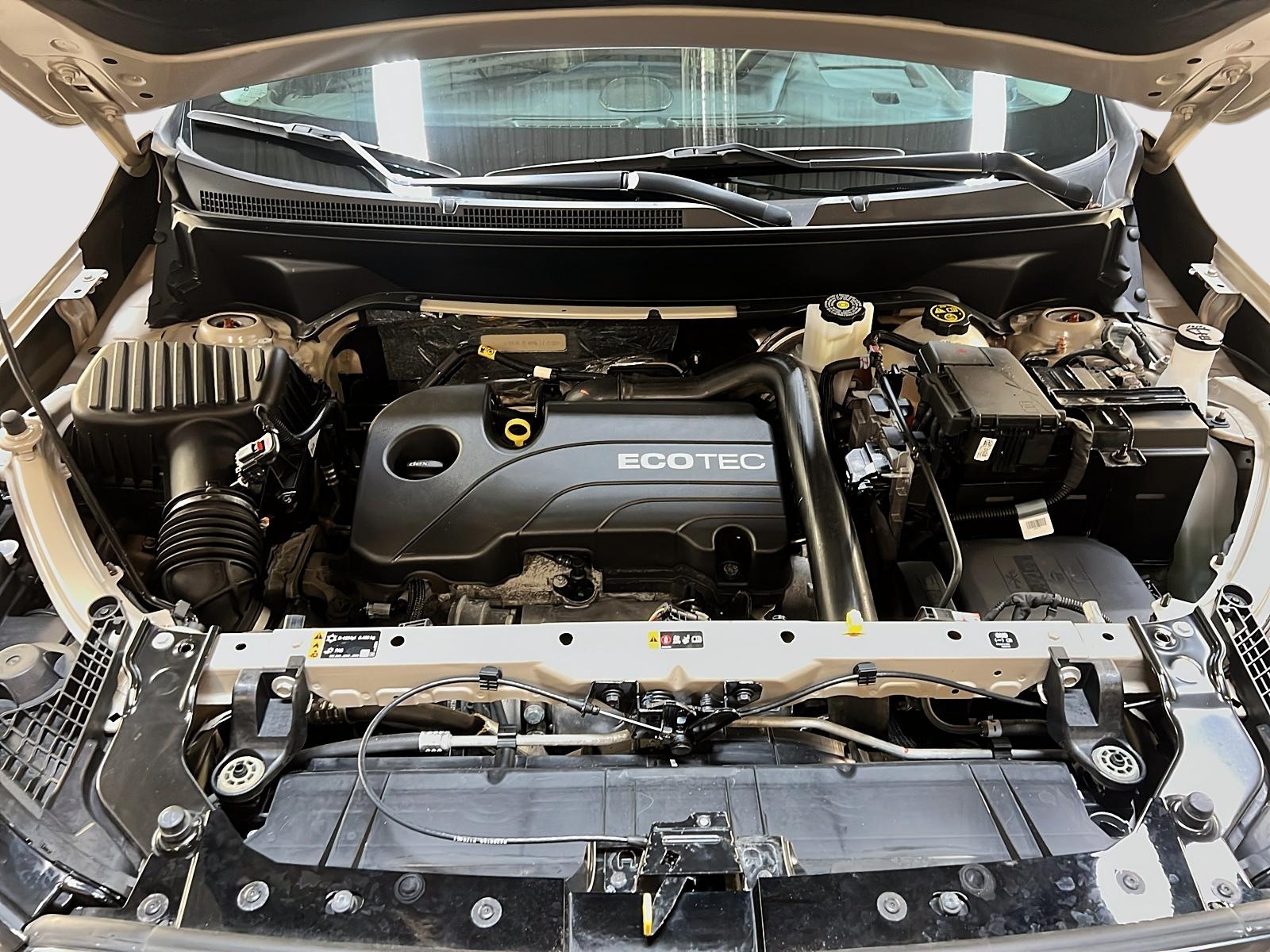 GMC Terrain 2022 - Image #12