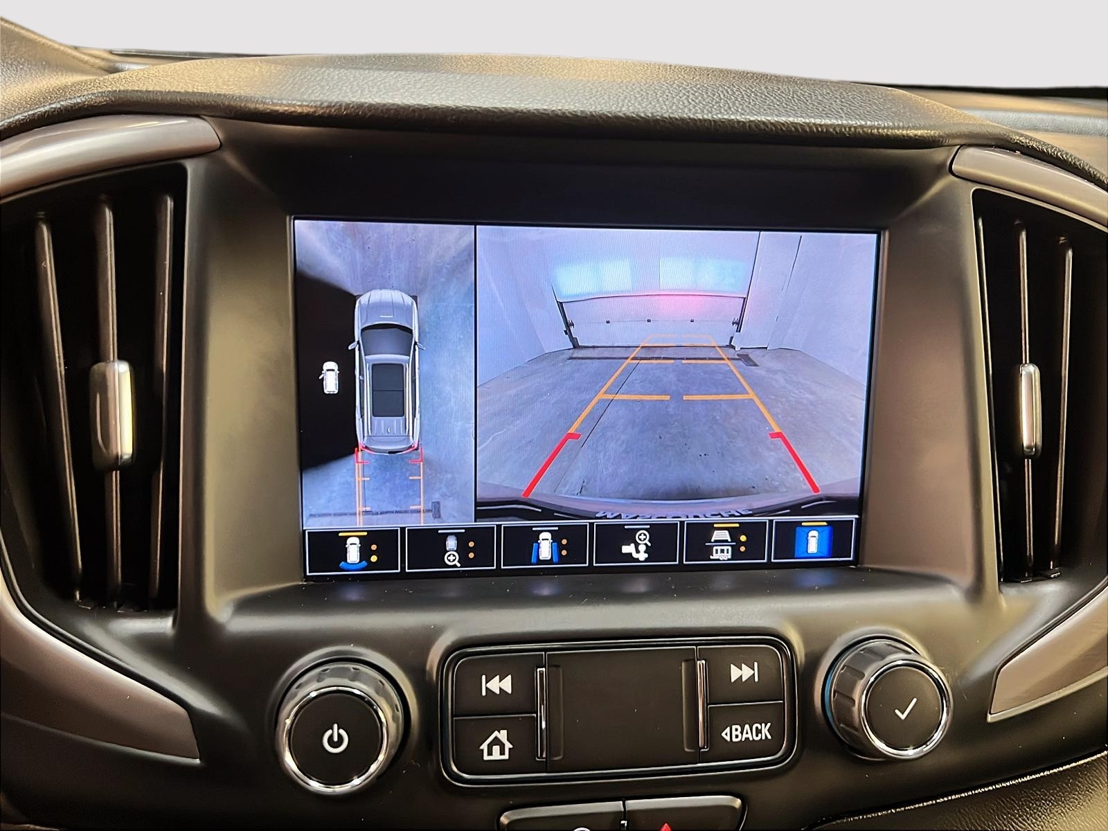 GMC Terrain 2022 - Image #18
