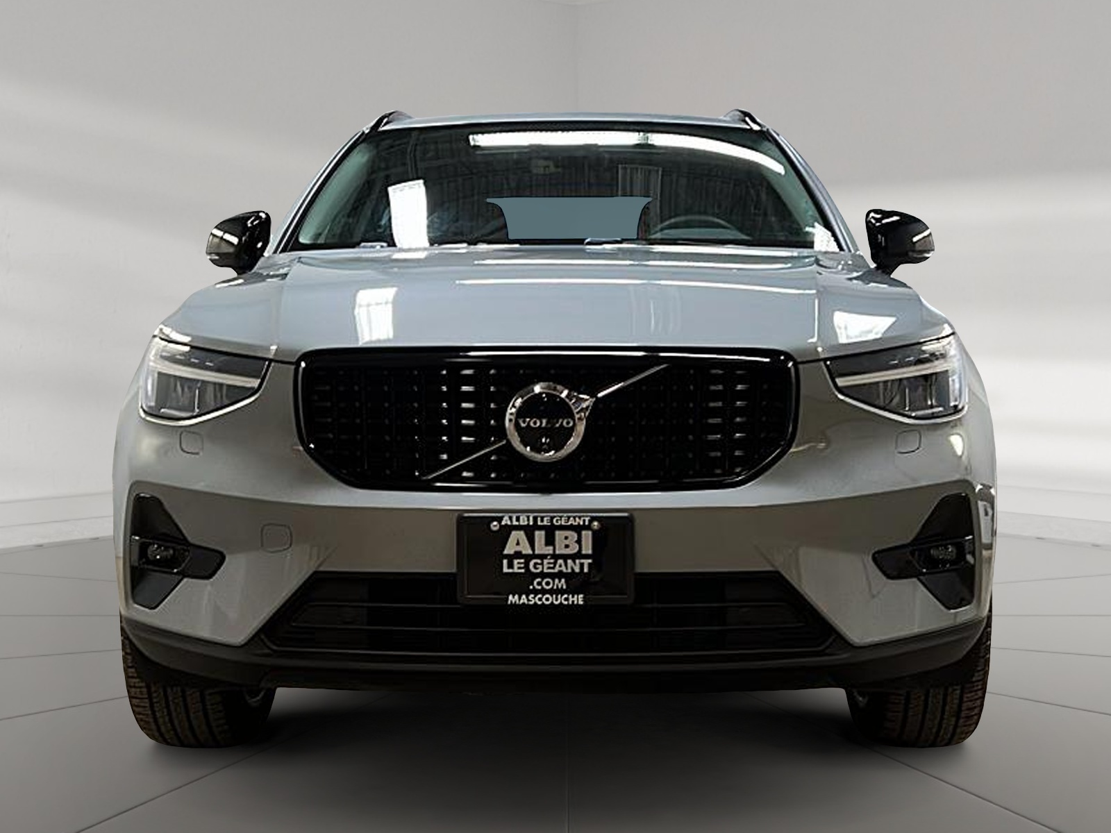 Volvo XC40 B5 PLUS CUIR TOIT PANO NAV 4R, 2025 - image #2