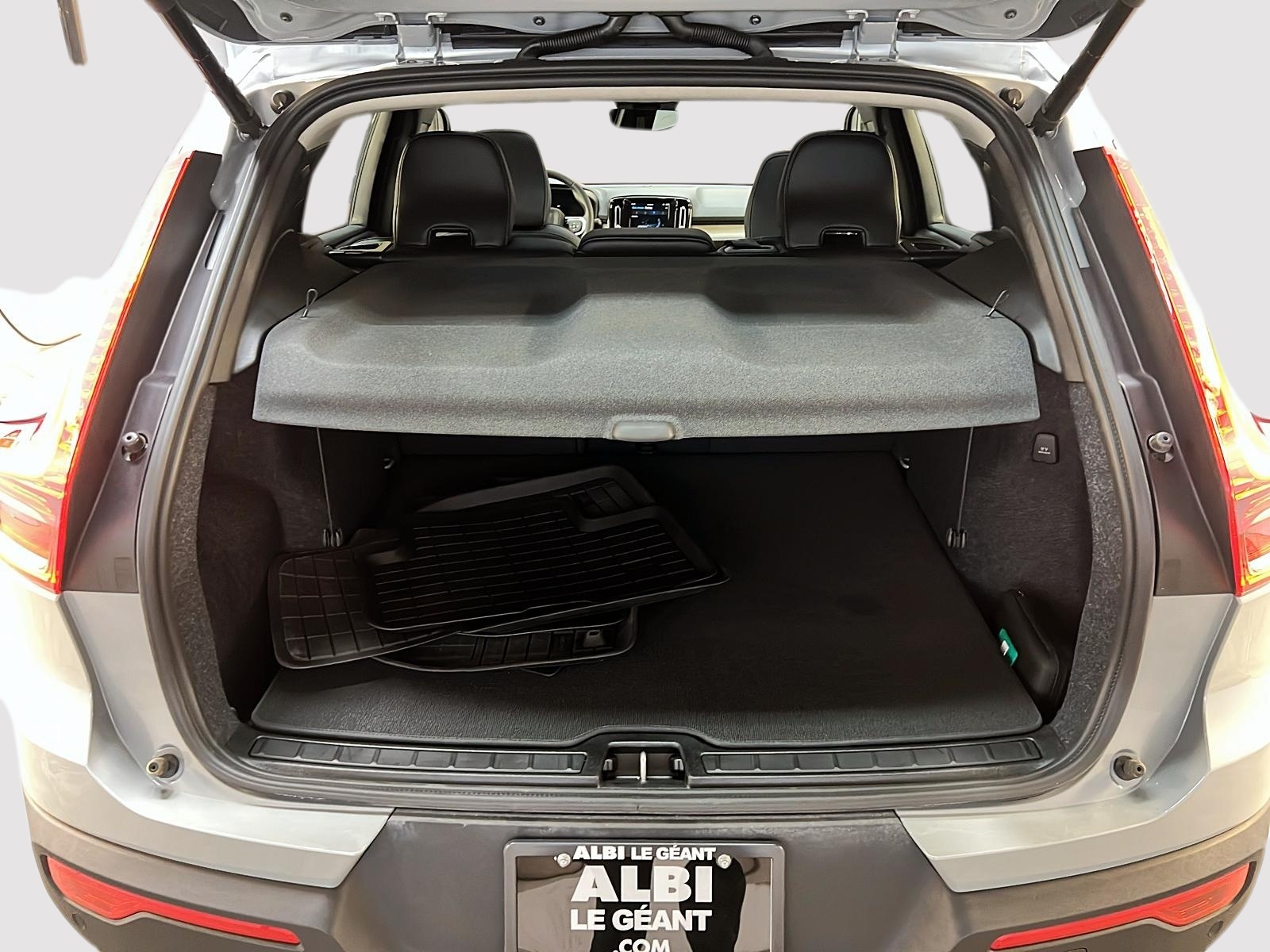 Volvo XC40 B5 PLUS CUIR TOIT PANO NAV 4R, 2025 - image #13