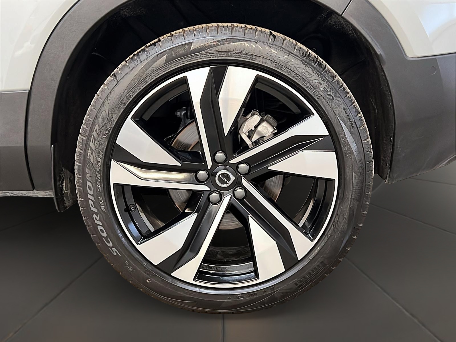 Volvo XC40 B5 PLUS CUIR TOIT PANO NAV 4R, 2025 - image #29