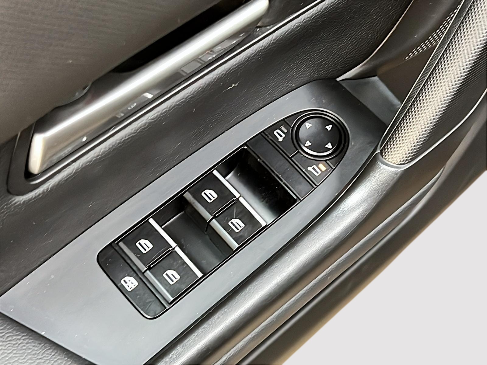 Mazda CX-50 2023 - Image #25