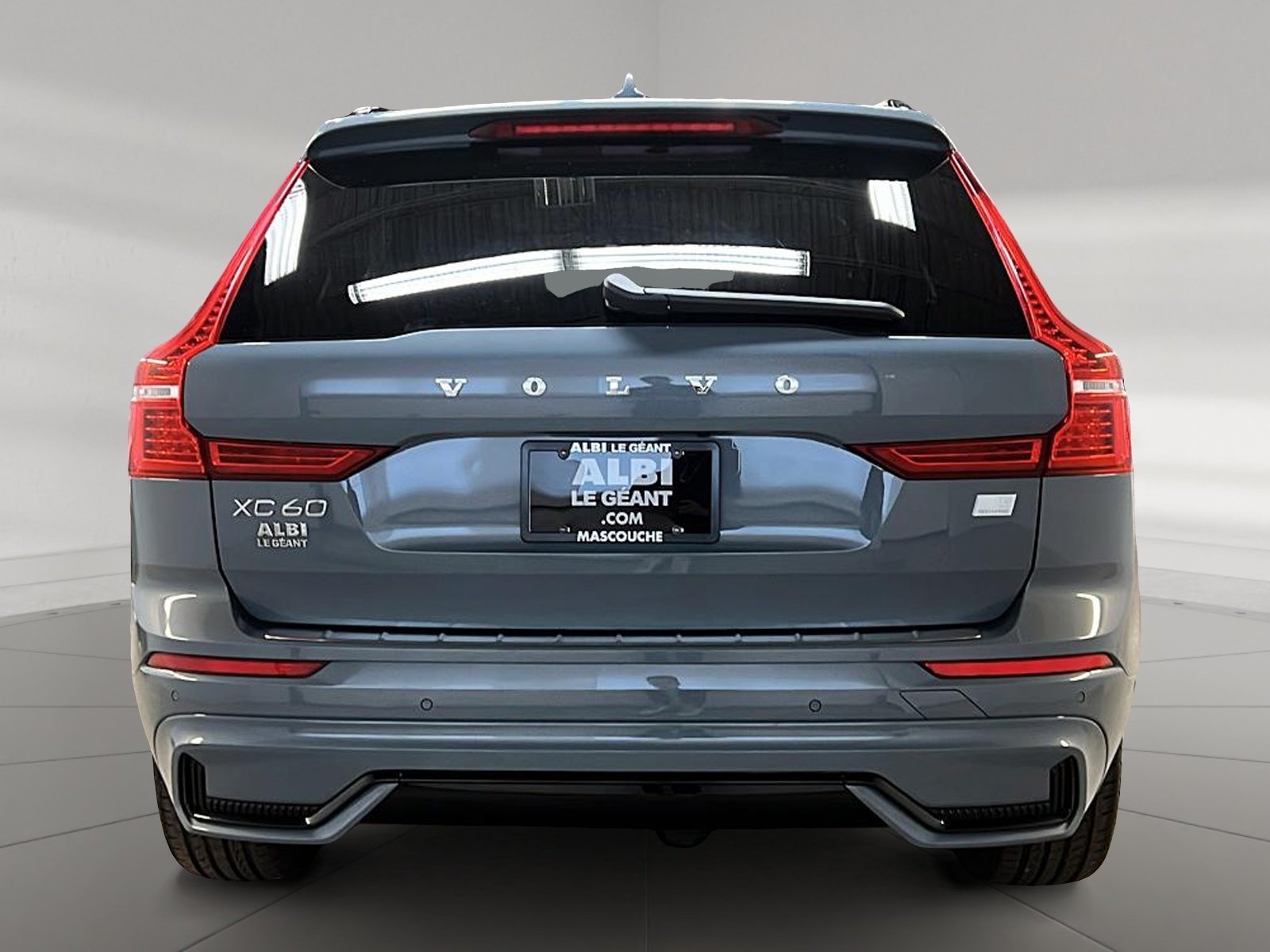 Volvo XC60 T8 RECHARGE PLUS CUIR TOIT PANO NAV 4RM 2024 - image #5